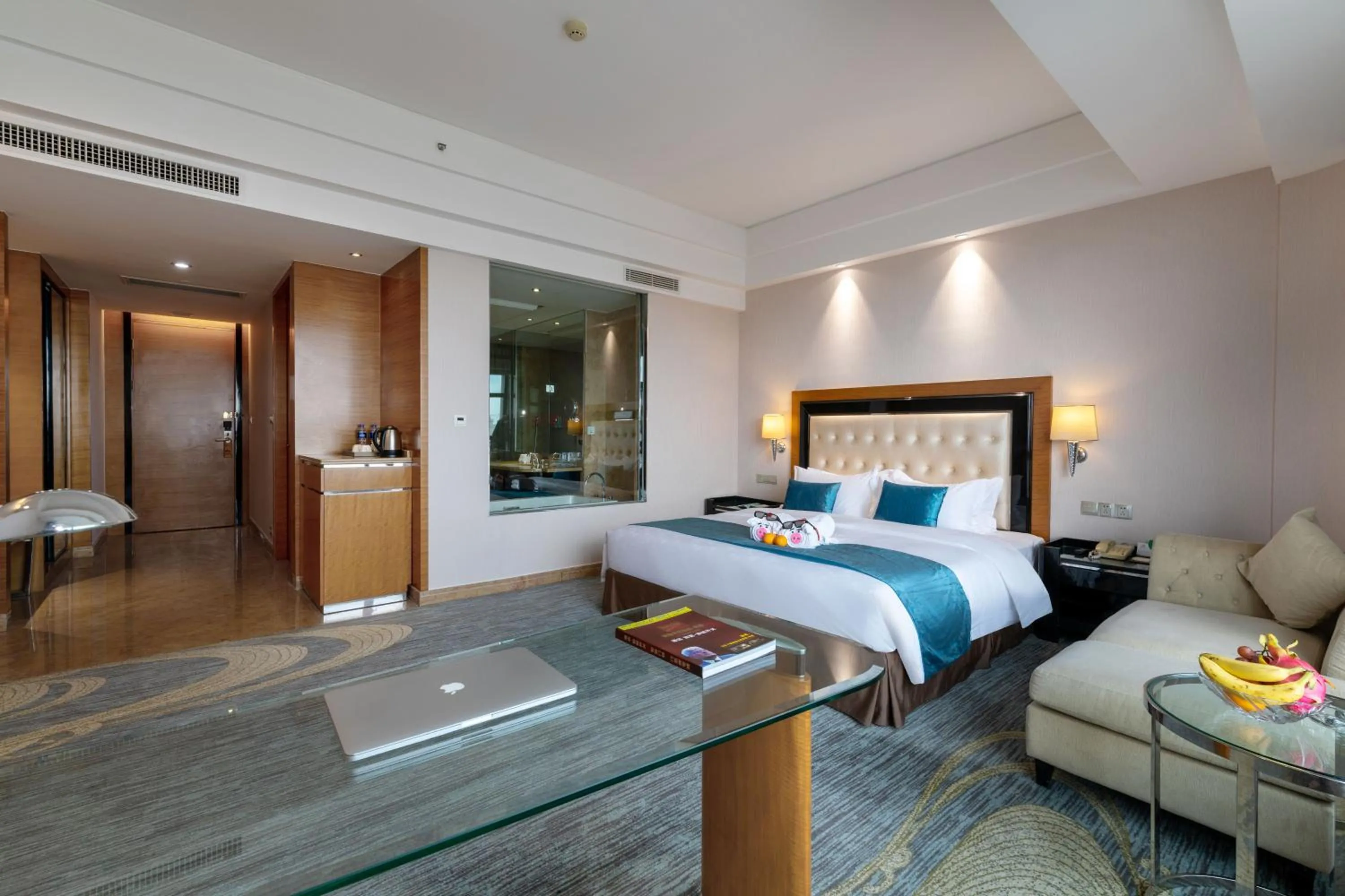 Bed in Elong Me Hotel