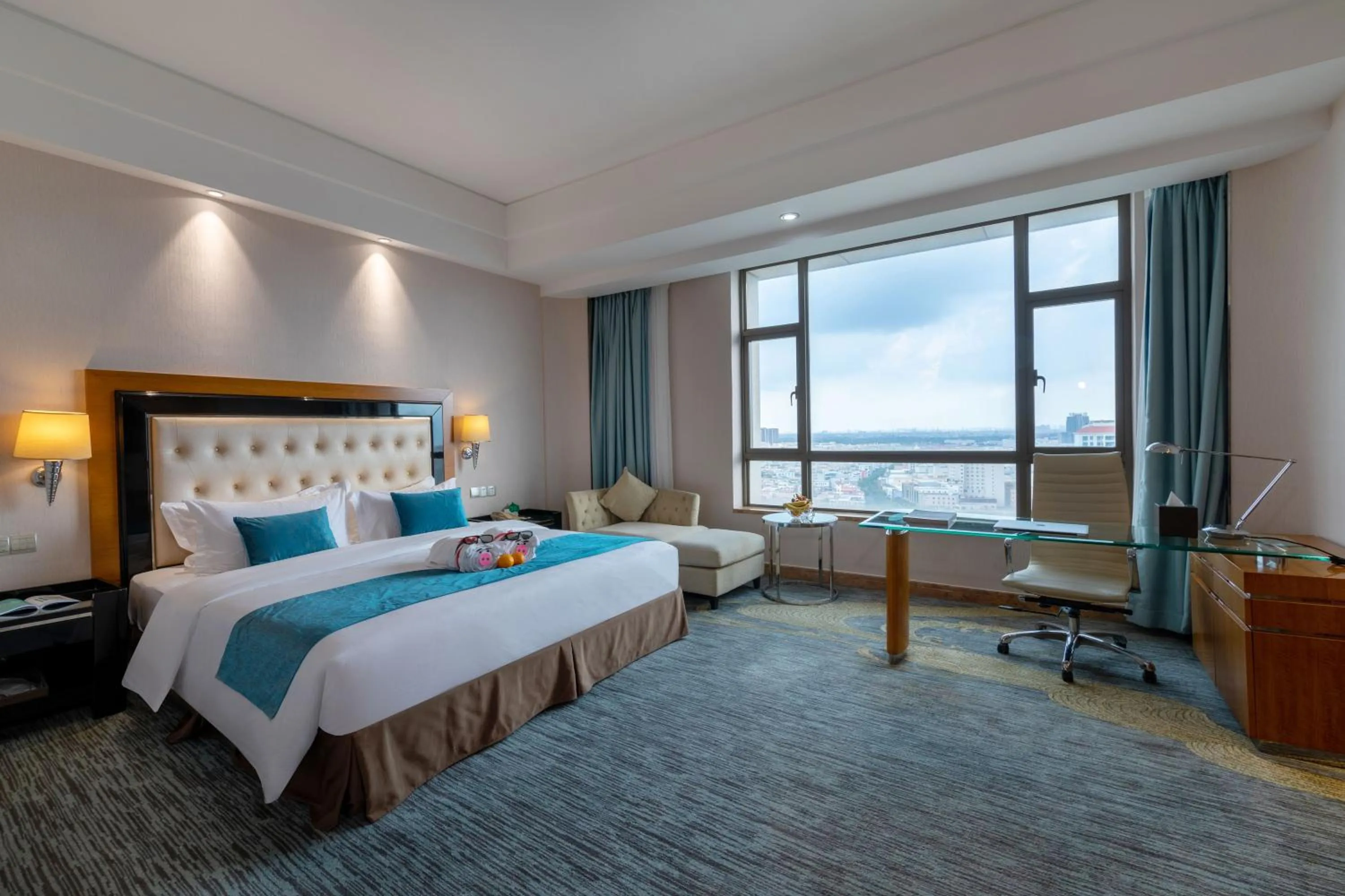 Bed in Elong Me Hotel