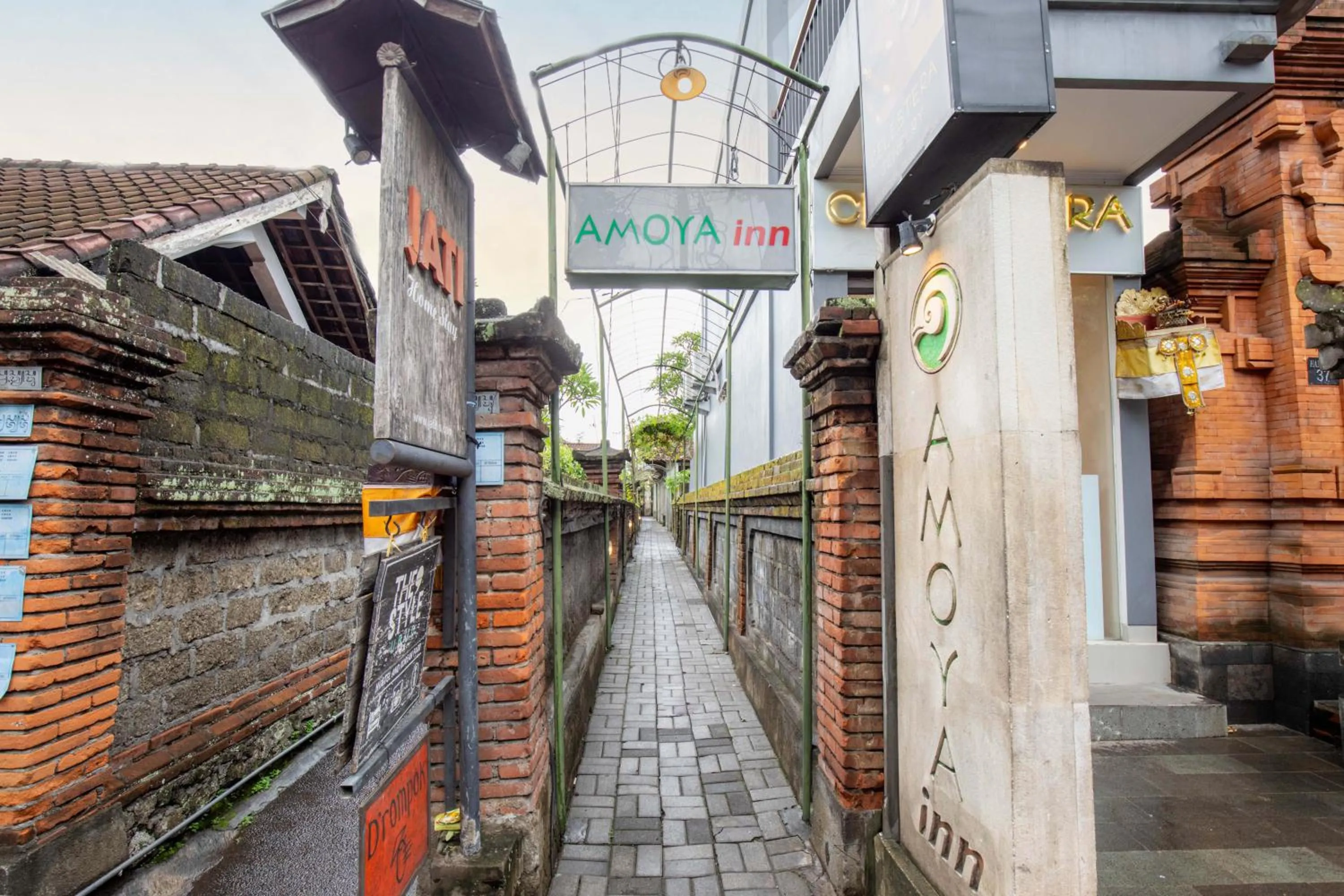 Facade/entrance in Amoya Inn