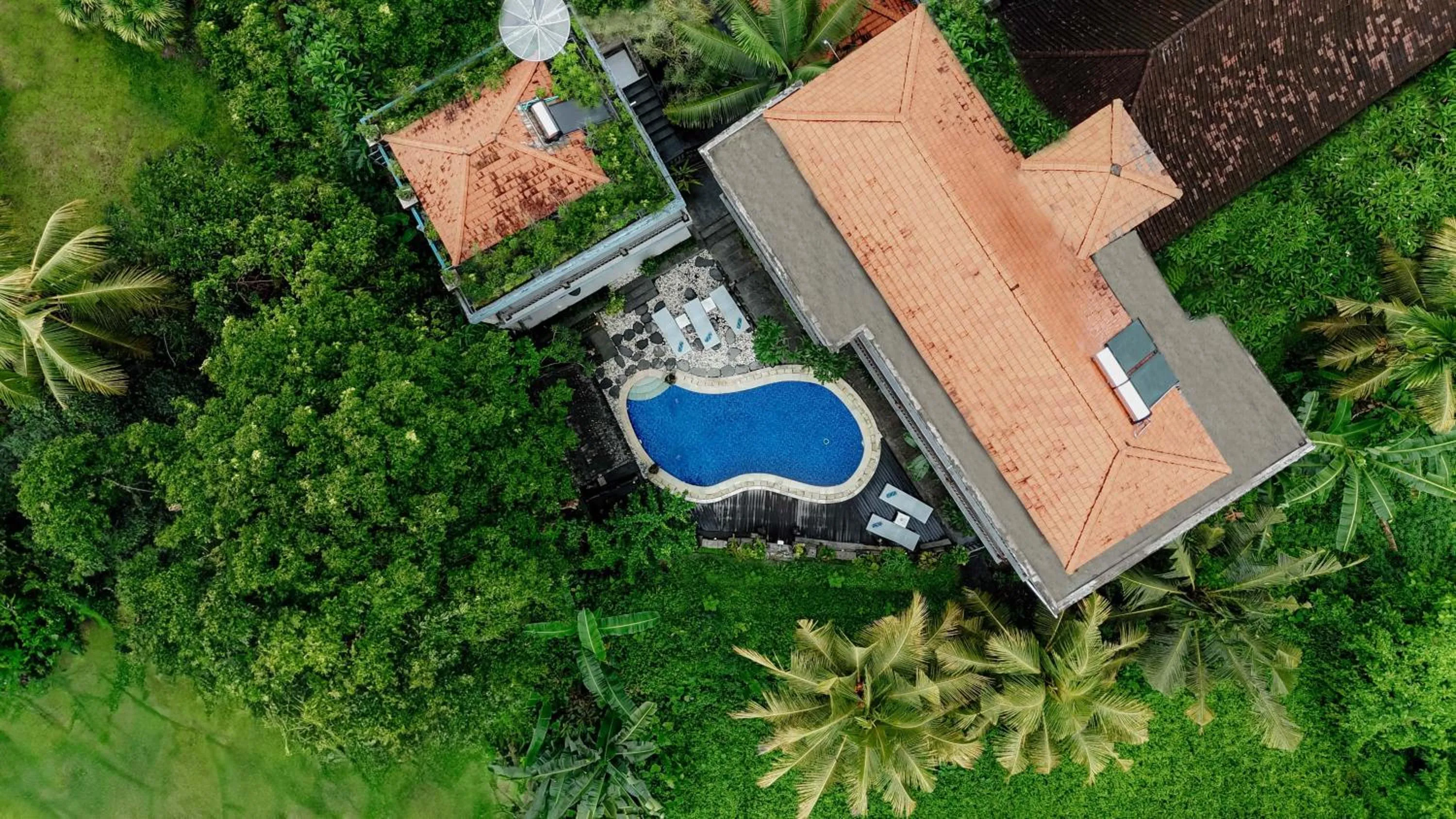 Property building in Amoya Inn