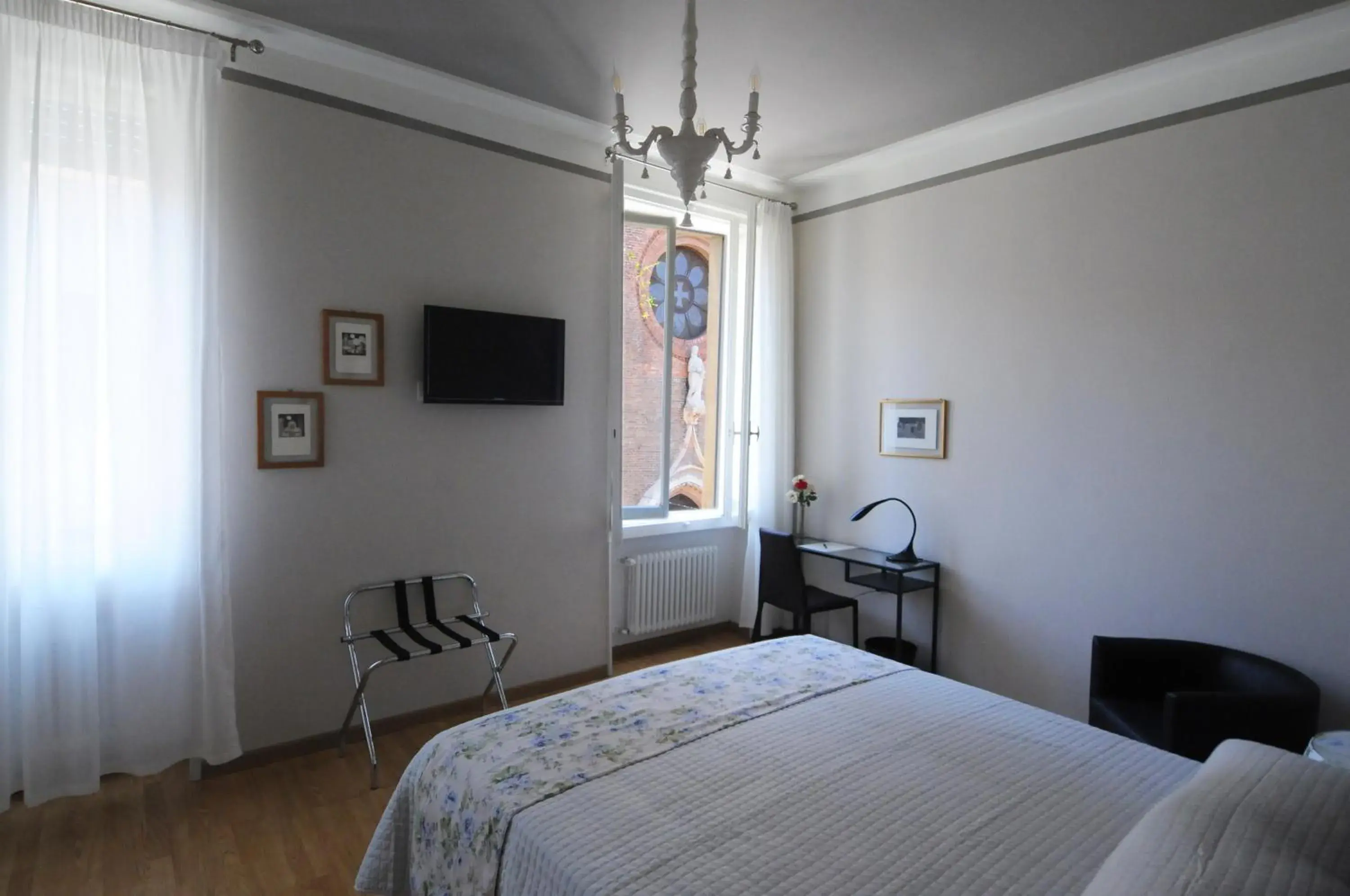 Double or Twin Room with Private Bathroom in B&B Cangrande di Danese-Viviani Double or Twin Room with Private Bathroom in B&B Cangrande di Danese-Viviani