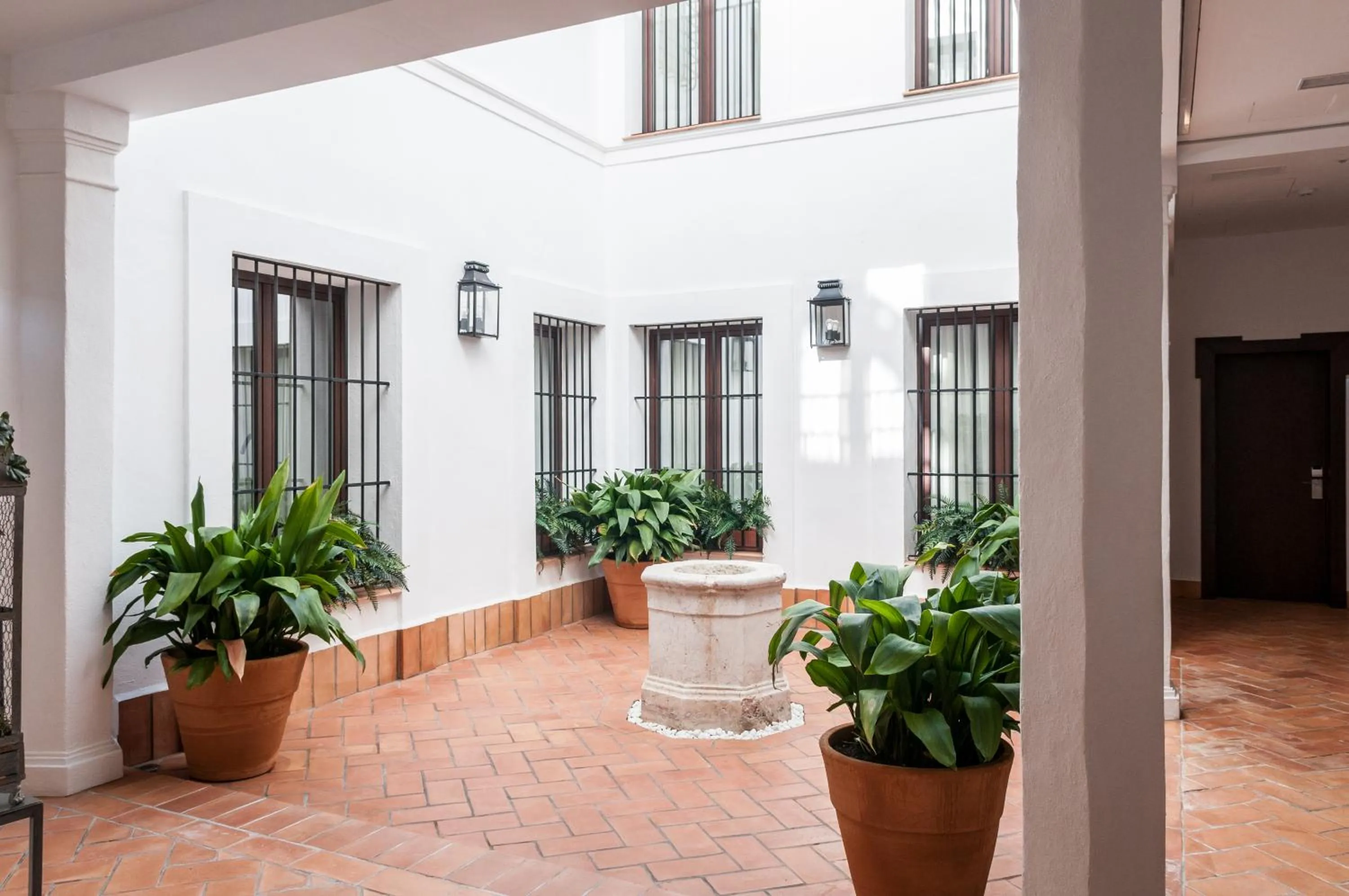 Patio in Suites Murillo Catedral