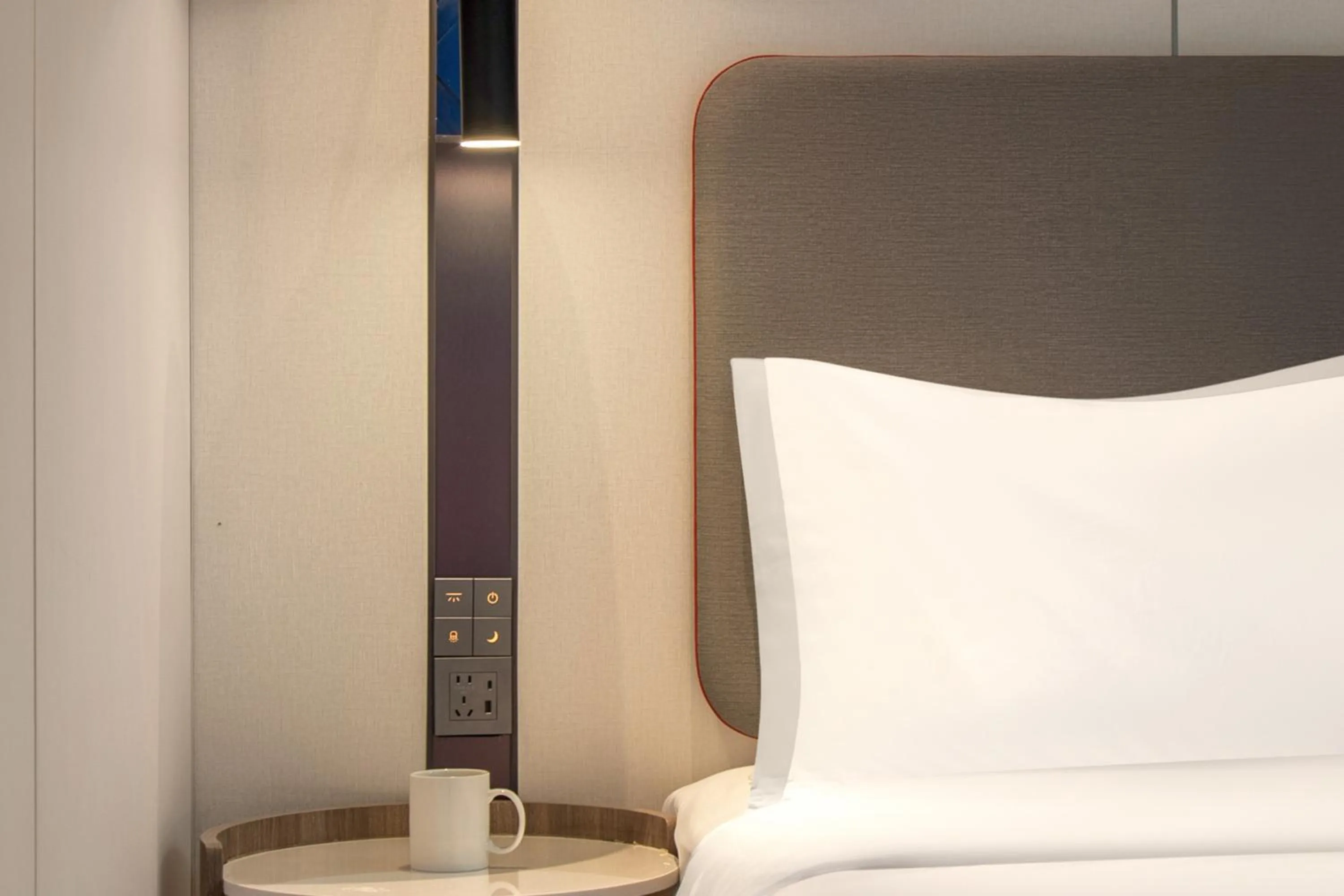 Bed in Holiday Inn Express Yibin Xuzhou by IHG