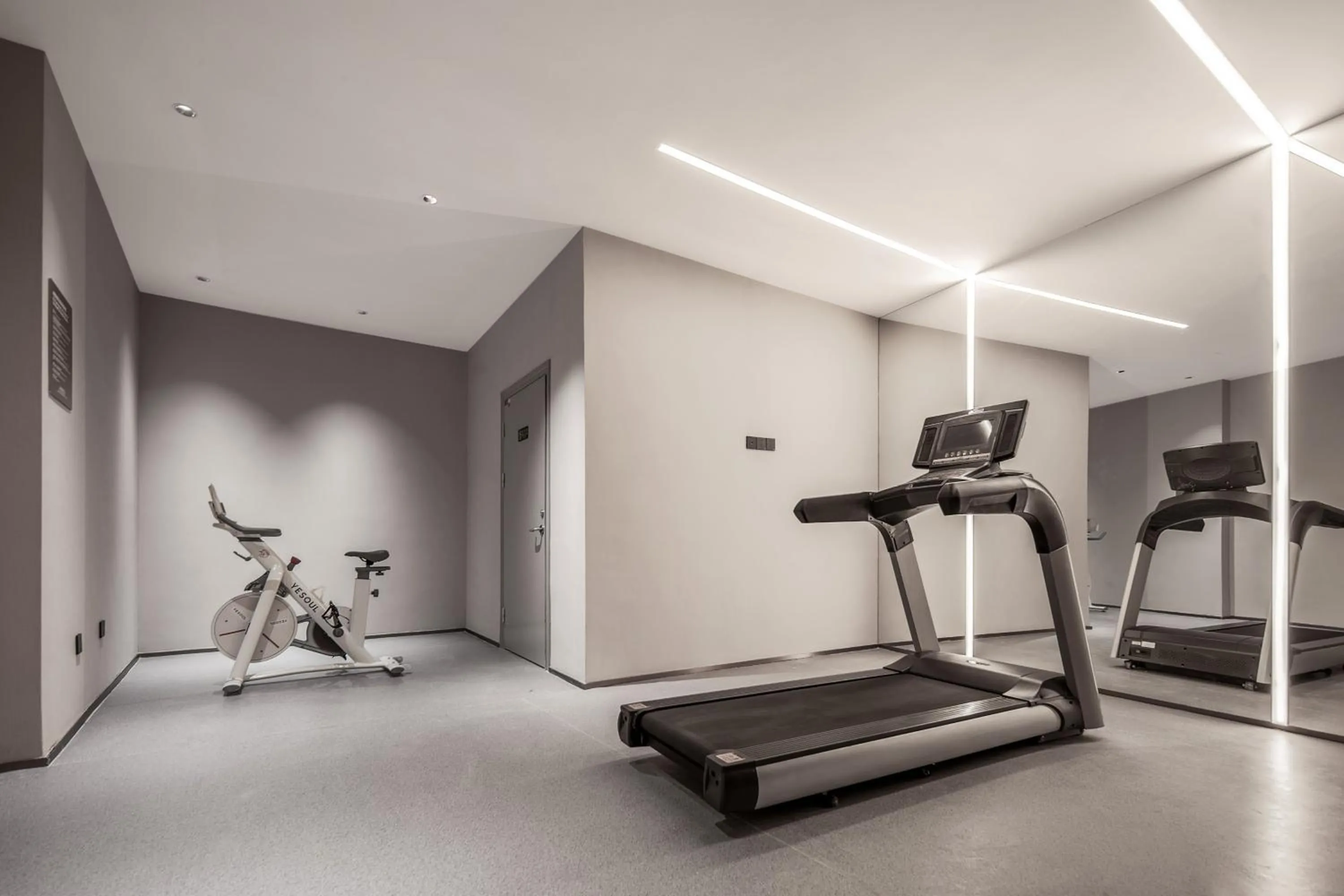Fitness centre/facilities in Holiday Inn Express Yibin Xuzhou by IHG