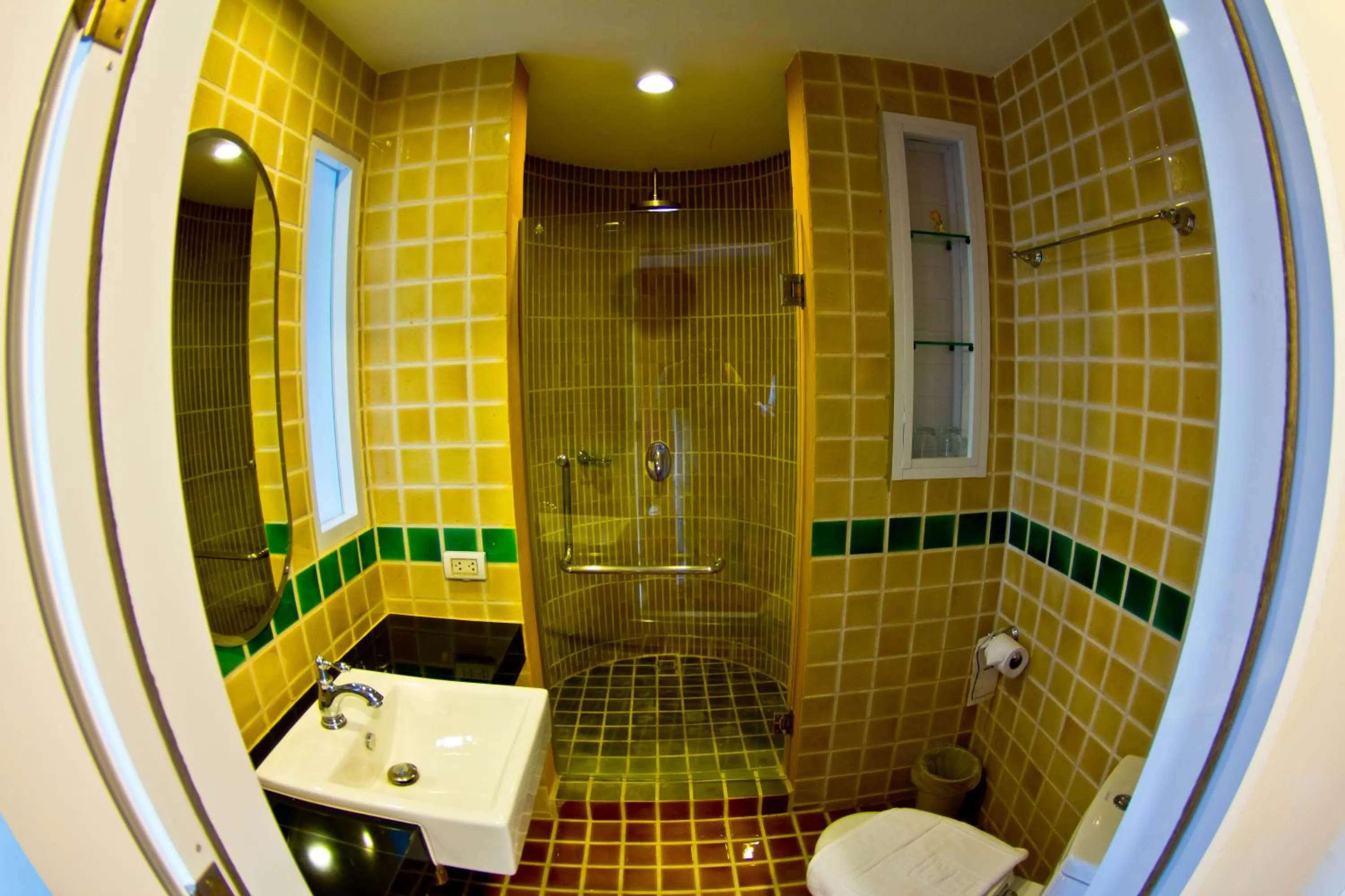 Bathroom in Coasta Bangsaen