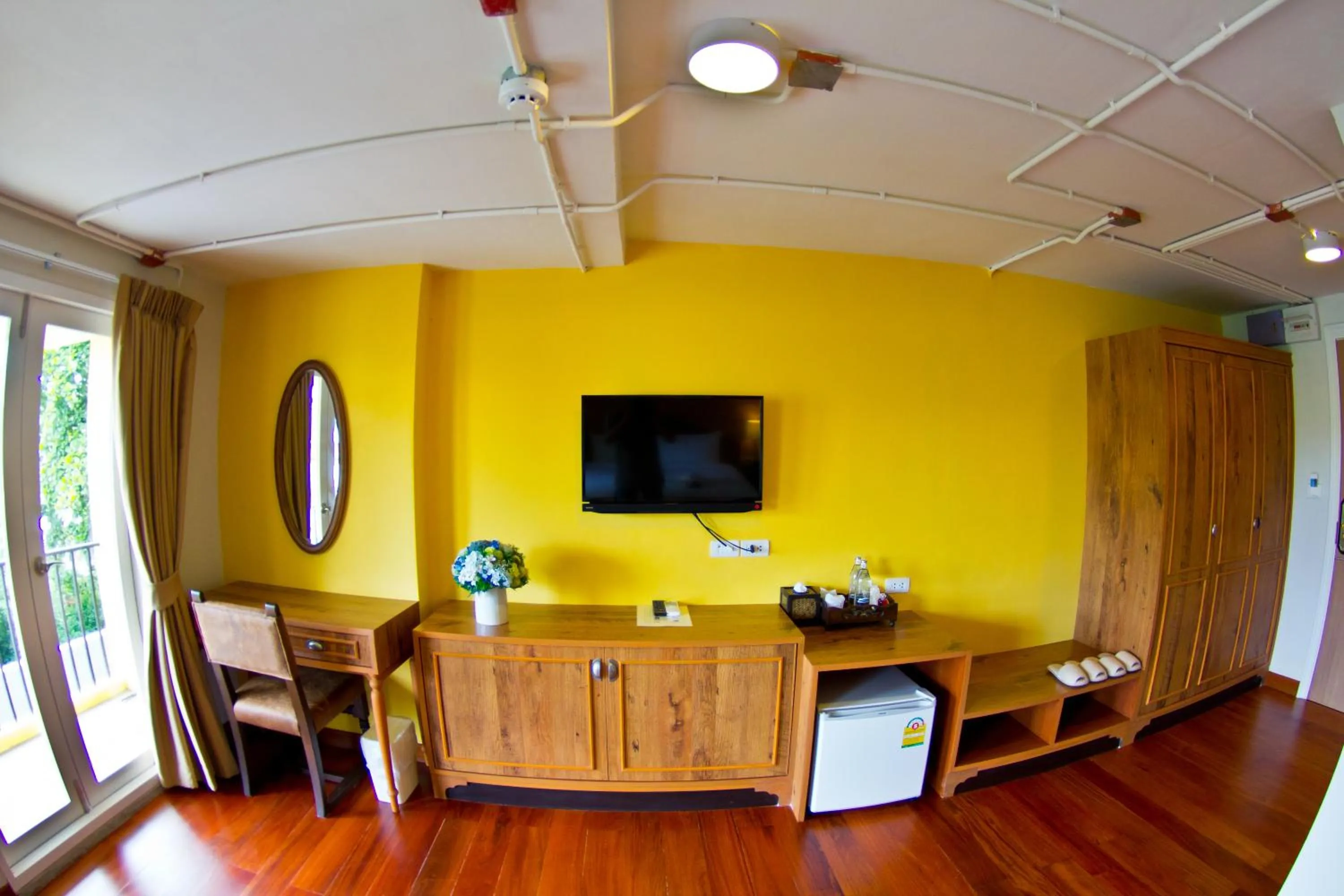 Photo of the whole room in Coasta Bangsaen