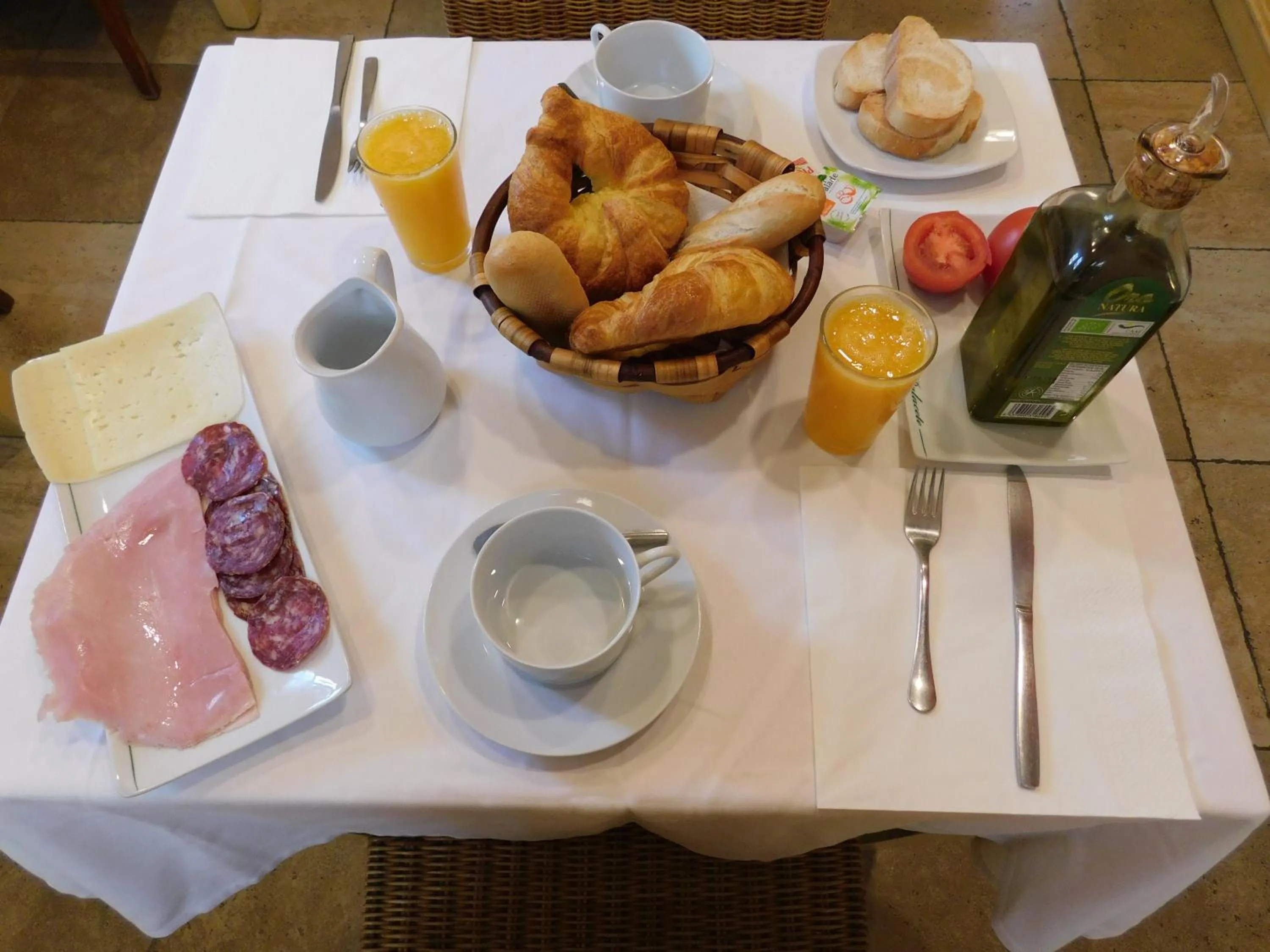 Food and drinks in Hotel Palacete