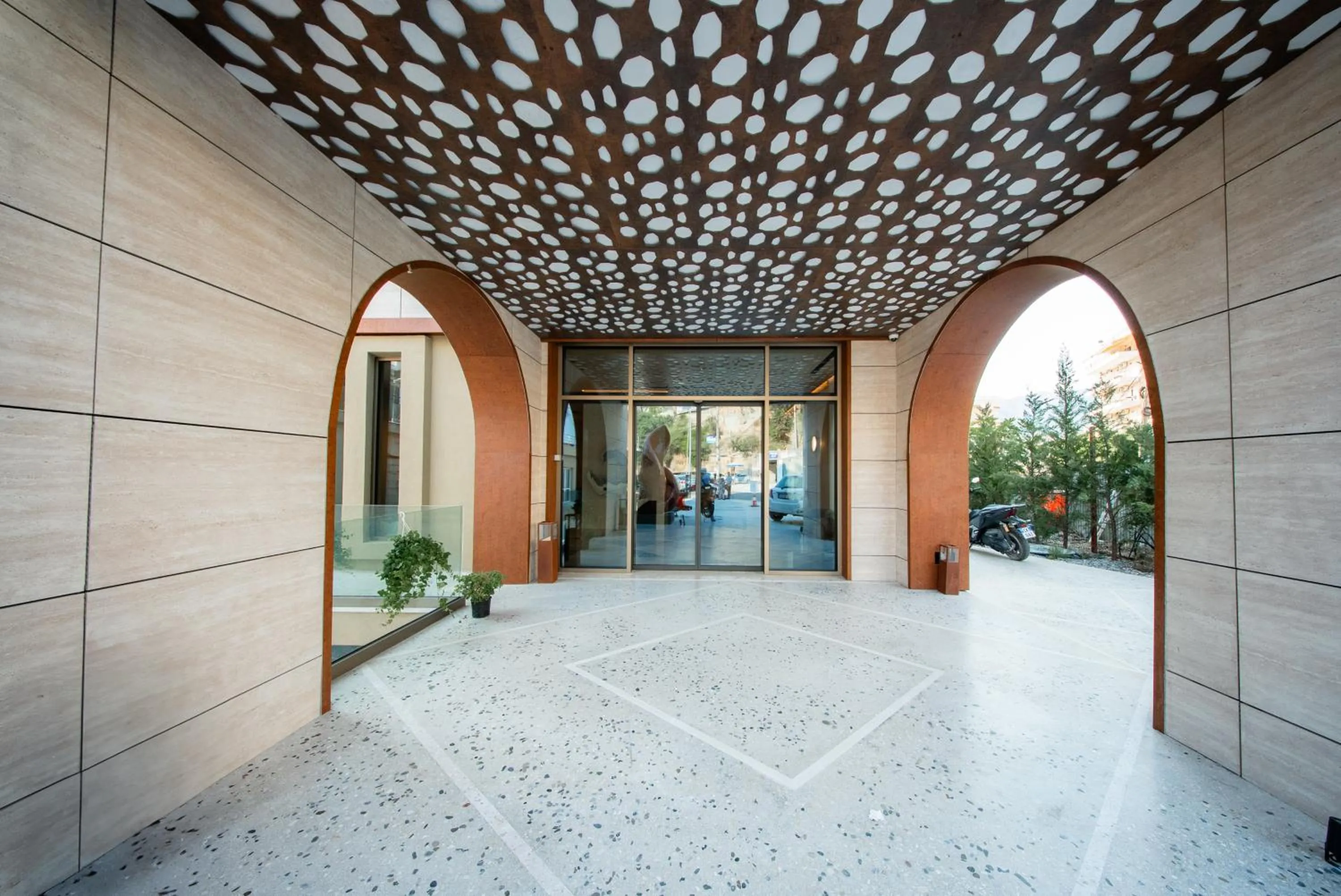 Property building in Saint Nicolas Hotel