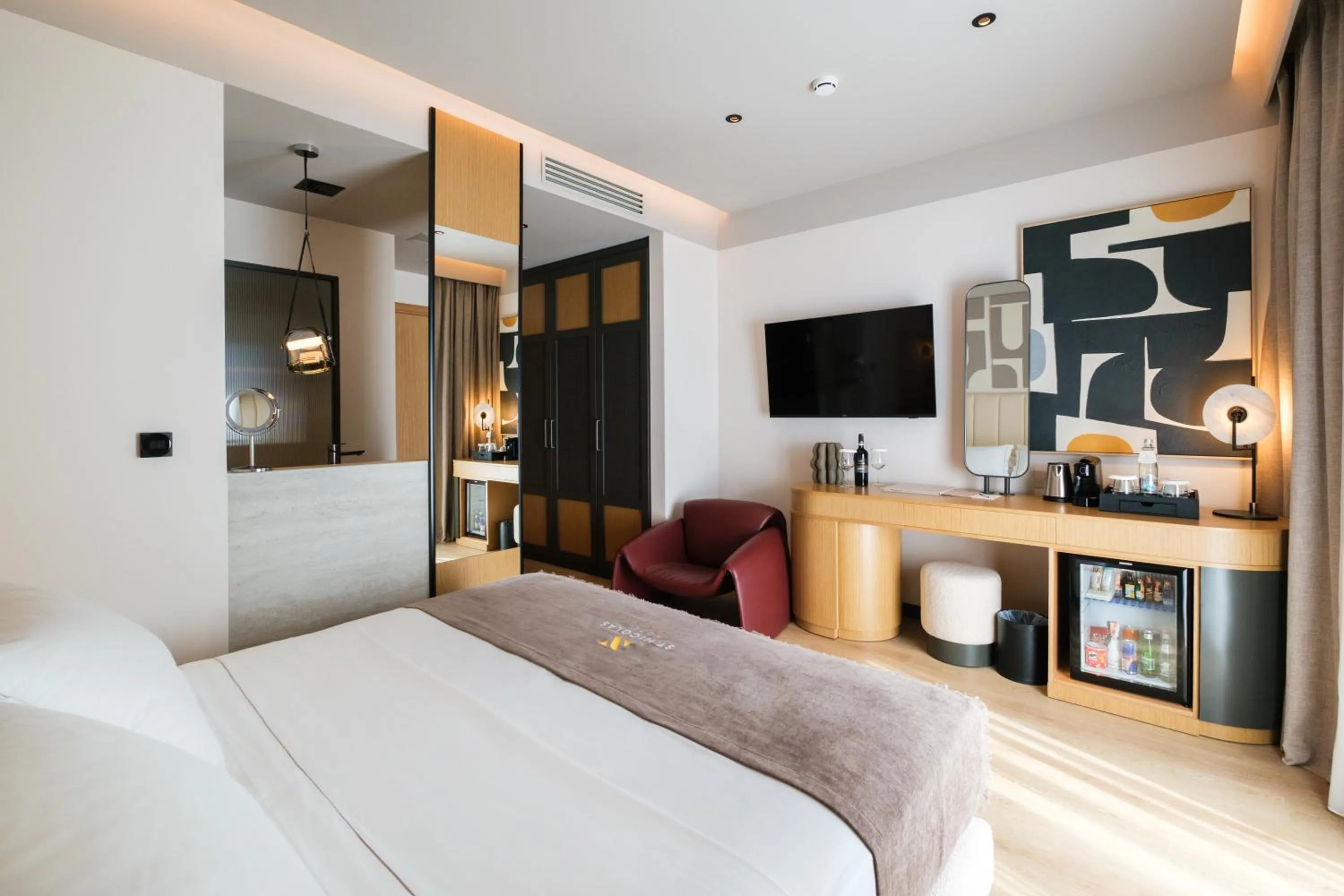 Bed in Saint Nicolas Hotel