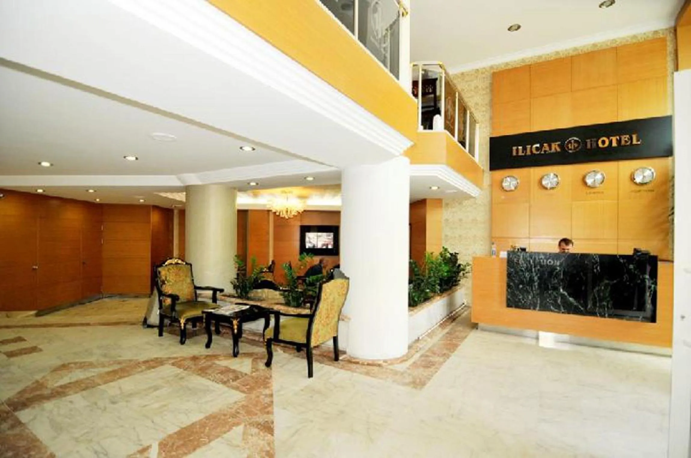 Lobby or reception in Ilıcak Hotel
