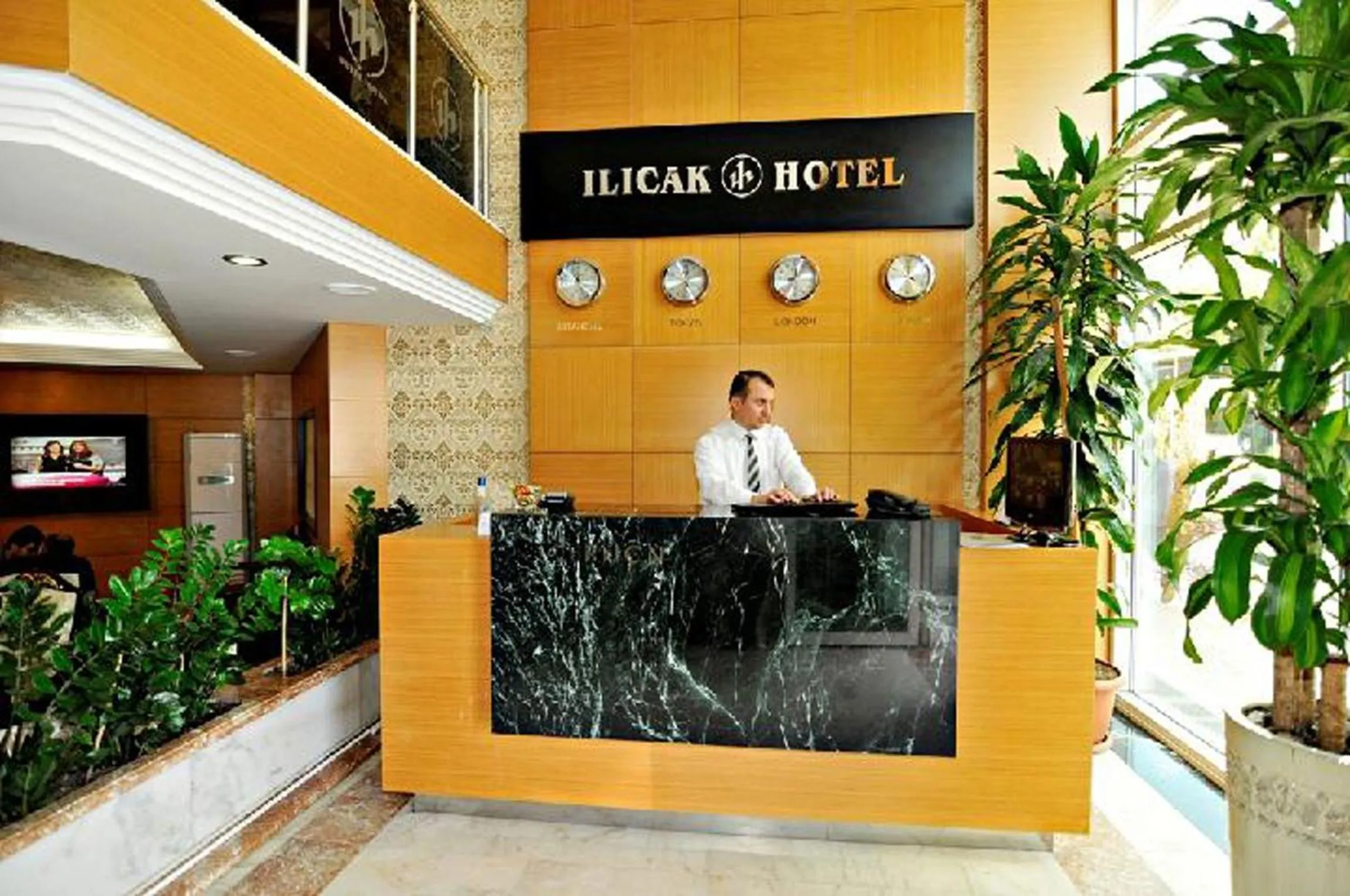 Lobby or reception in Ilıcak Hotel