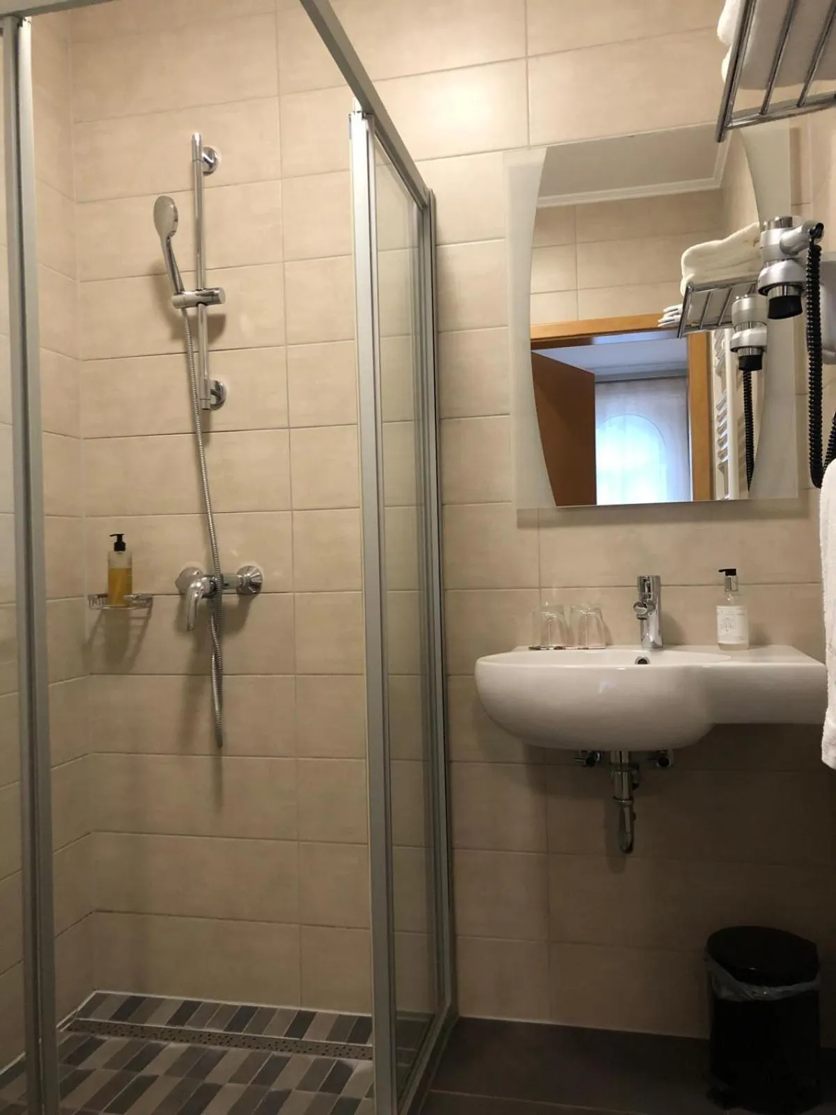 Bathroom in Appart-Hotel Gwendy