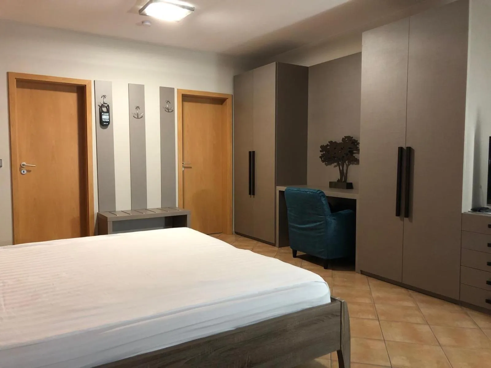 Bedroom, Bed in Appart-Hotel Gwendy