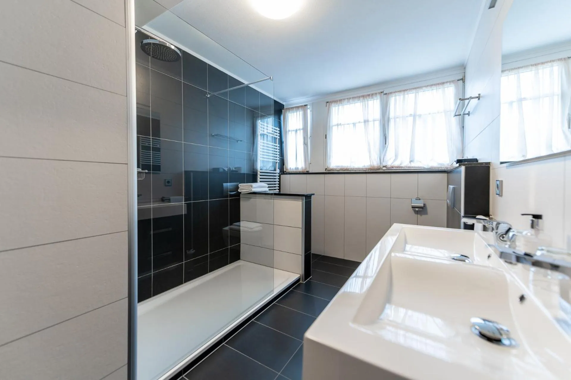 Bathroom in Appart-Hotel Gwendy