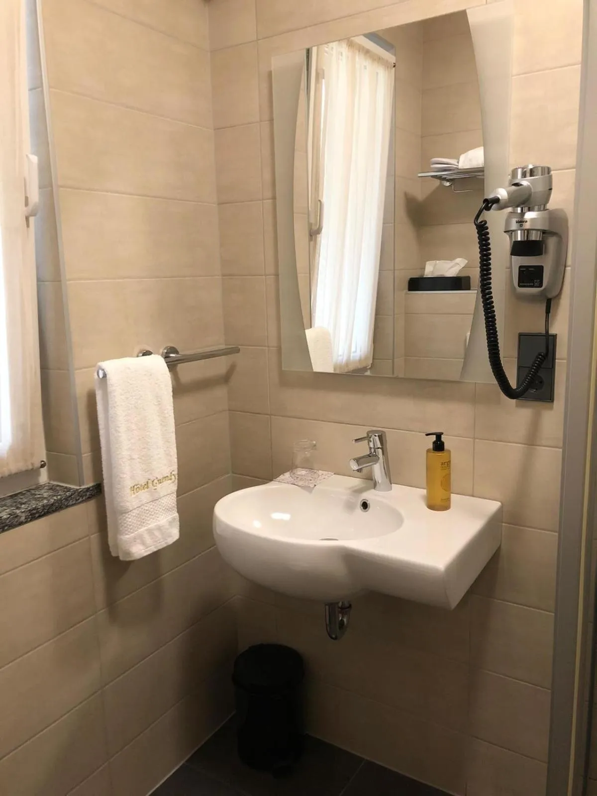 Bathroom in Appart-Hotel Gwendy