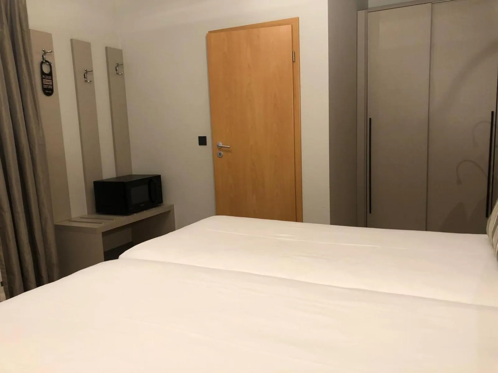 Bedroom, Bed in Appart-Hotel Gwendy