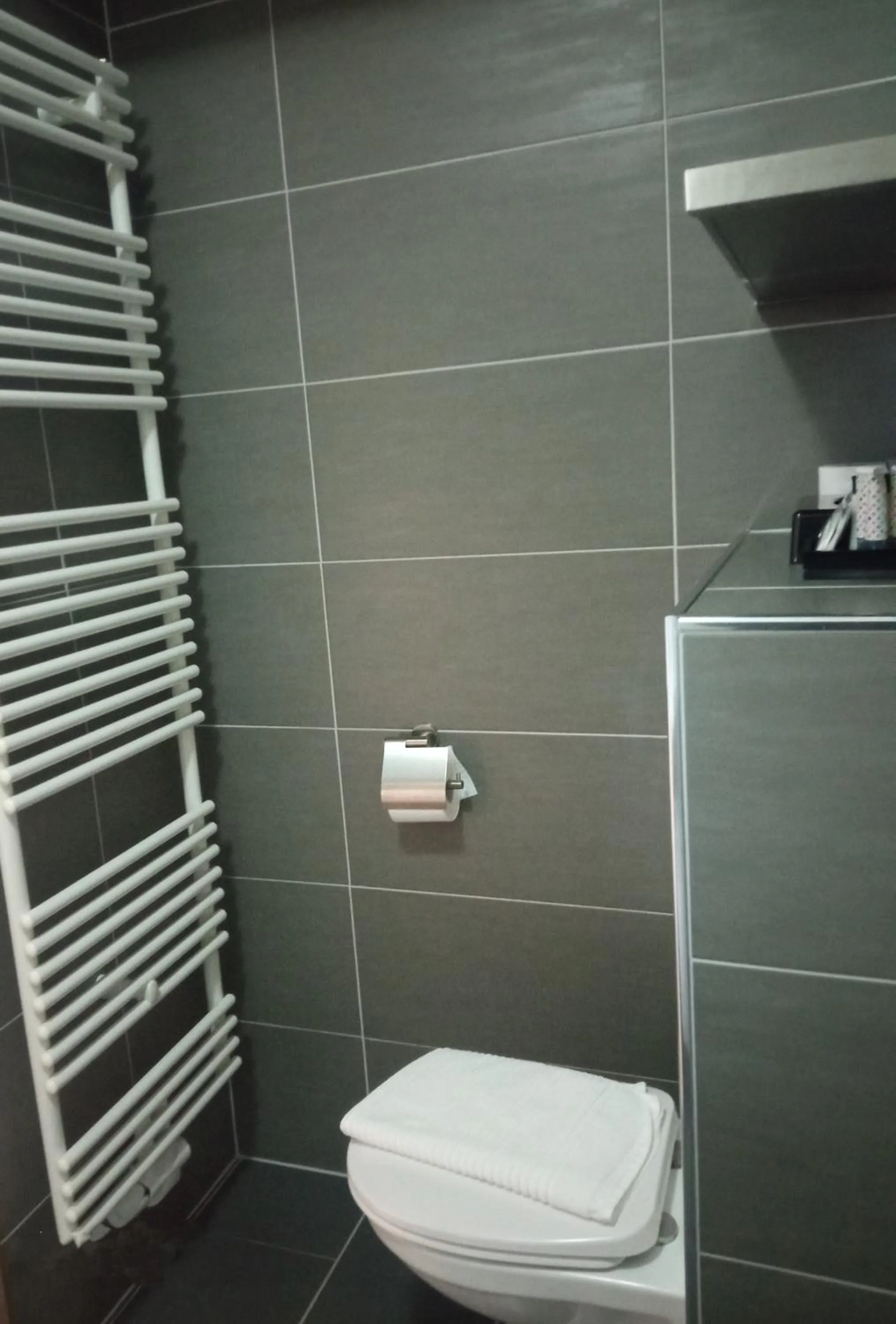 Bathroom in Appart-Hotel Gwendy