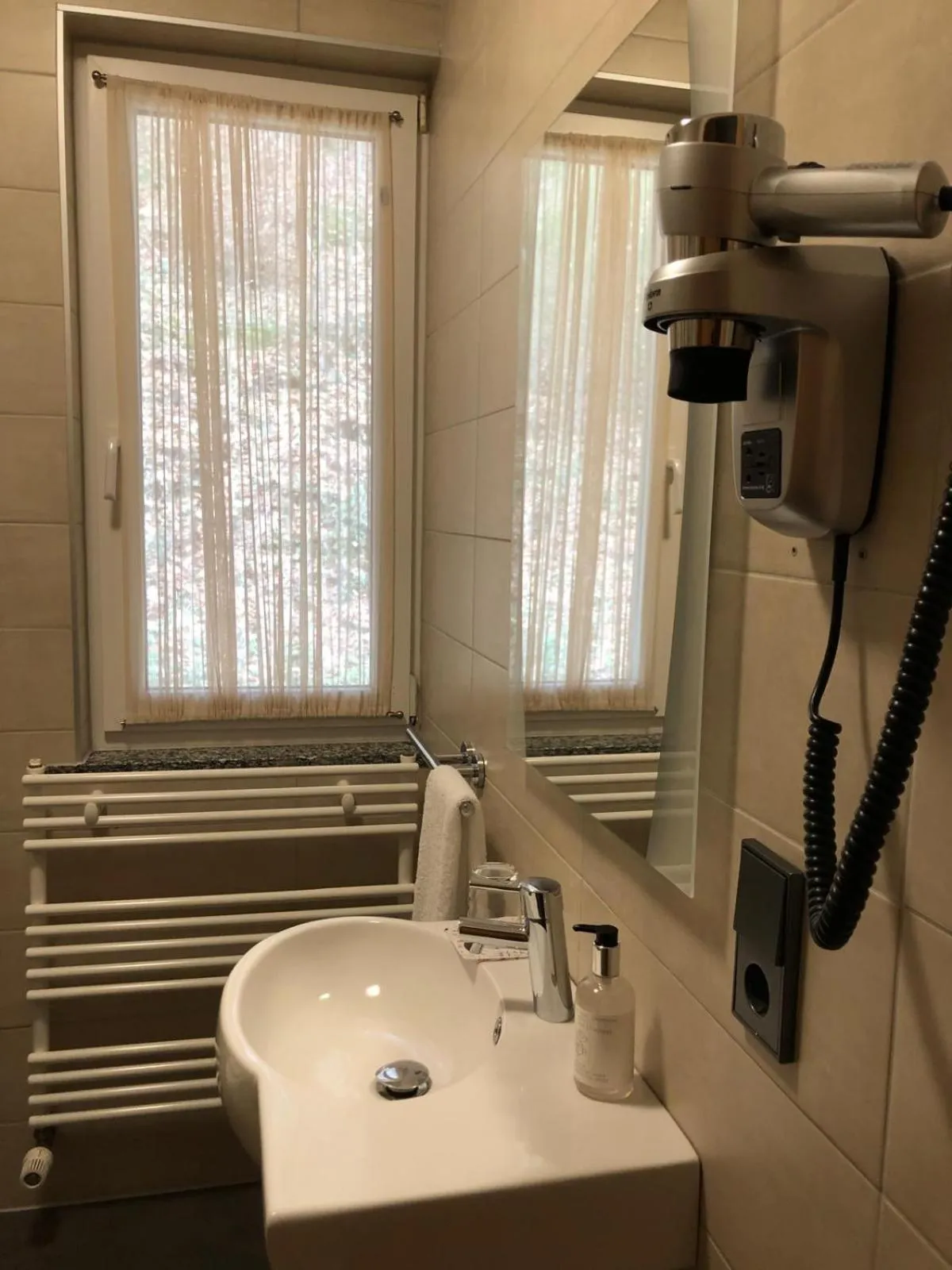 Bathroom in Appart-Hotel Gwendy