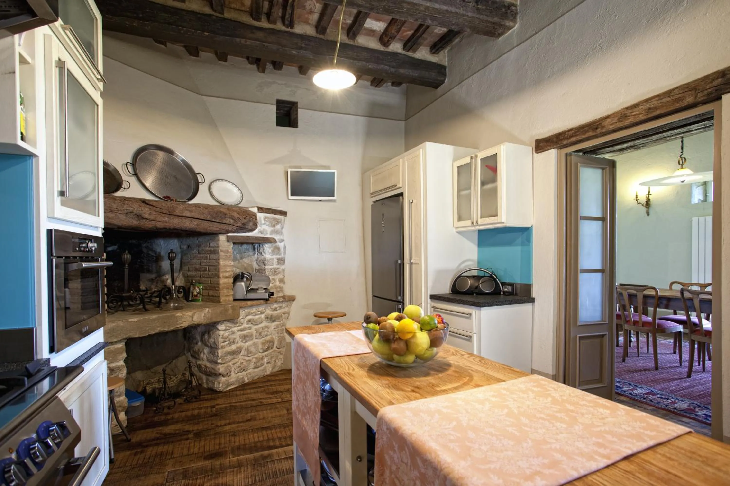 TV and multimedia in Villa San Pietro