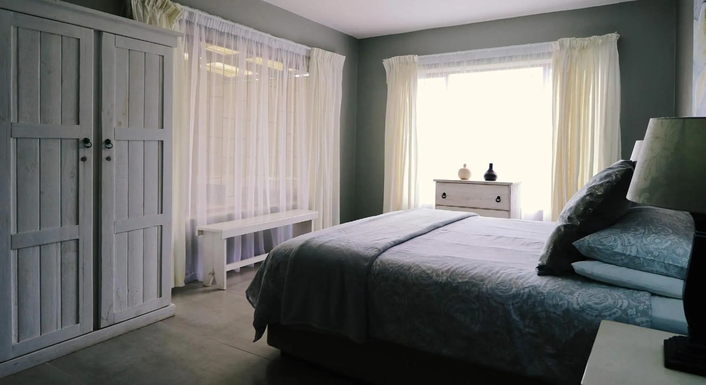 Sea Whisper Self Catering