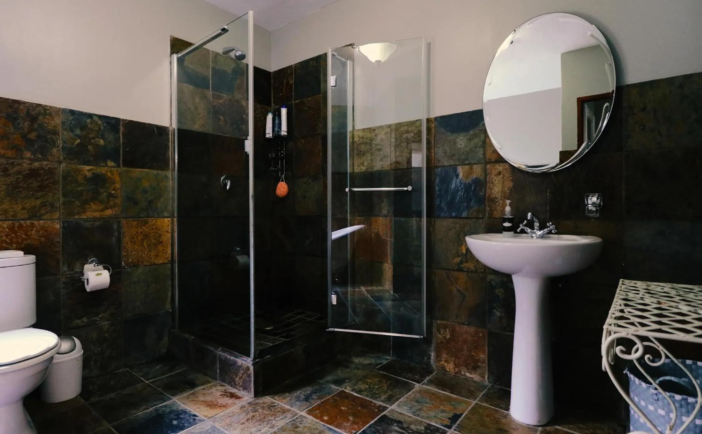 Sea Whisper Self Catering