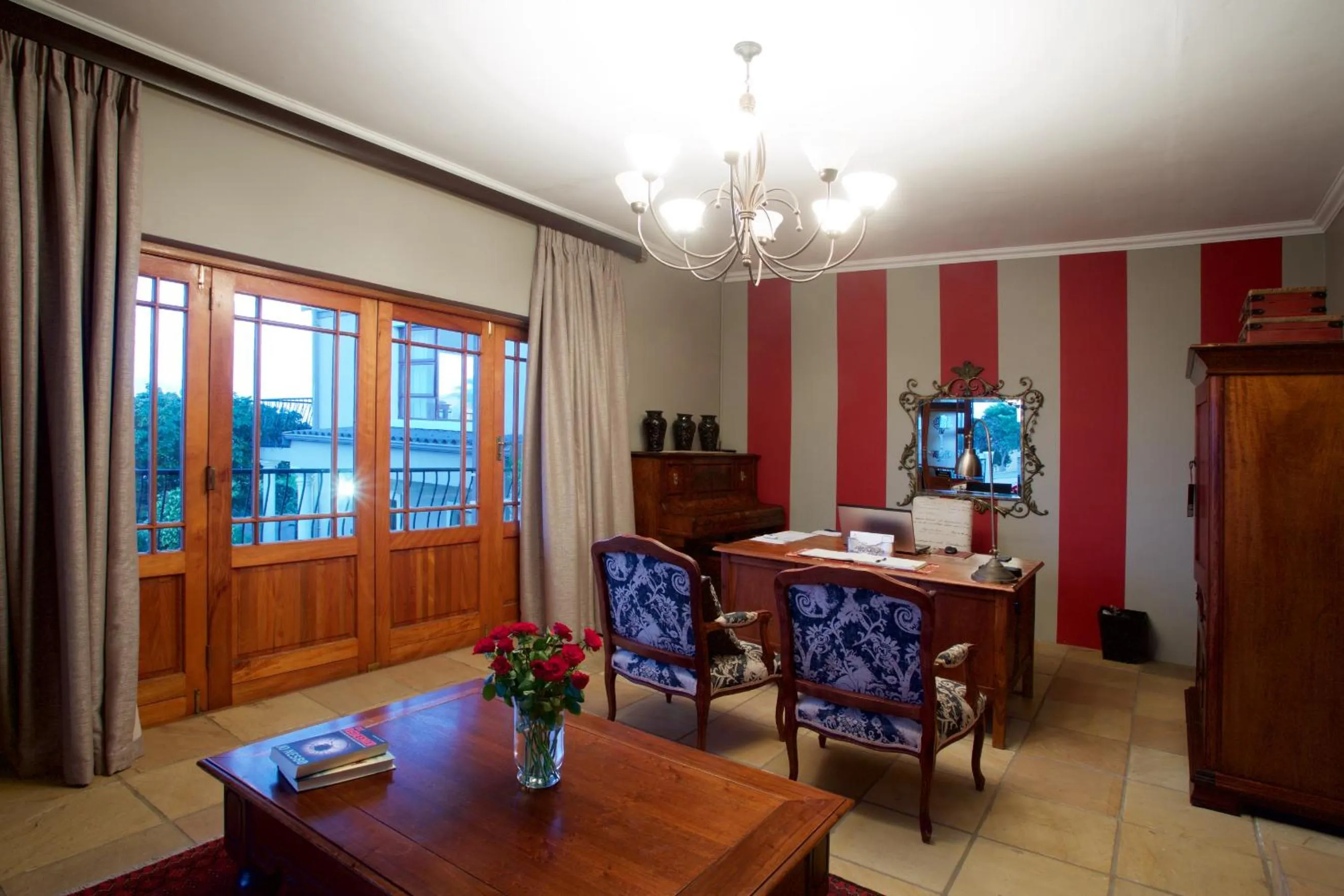 Facade/entrance in Sea Whisper Self Catering