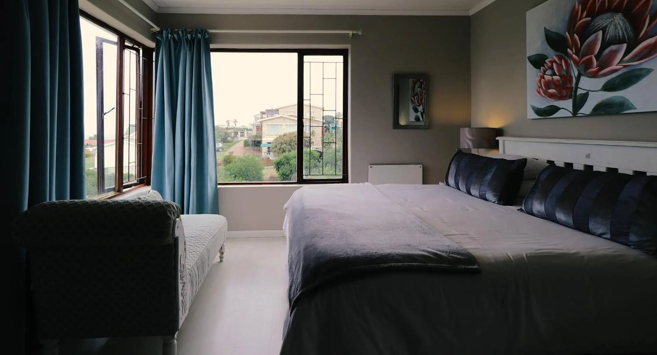 Sea Whisper Self Catering