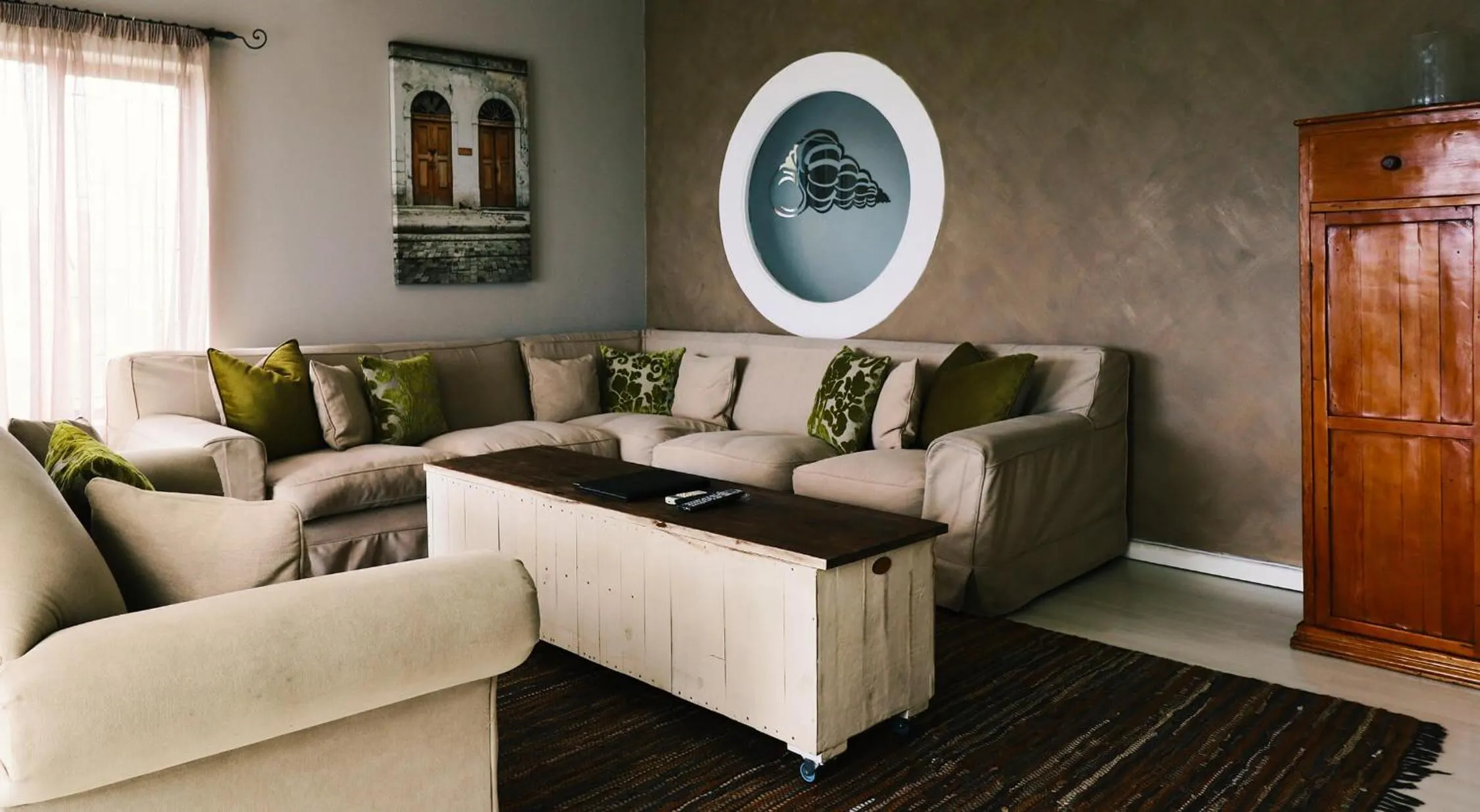 Sea Whisper Self Catering