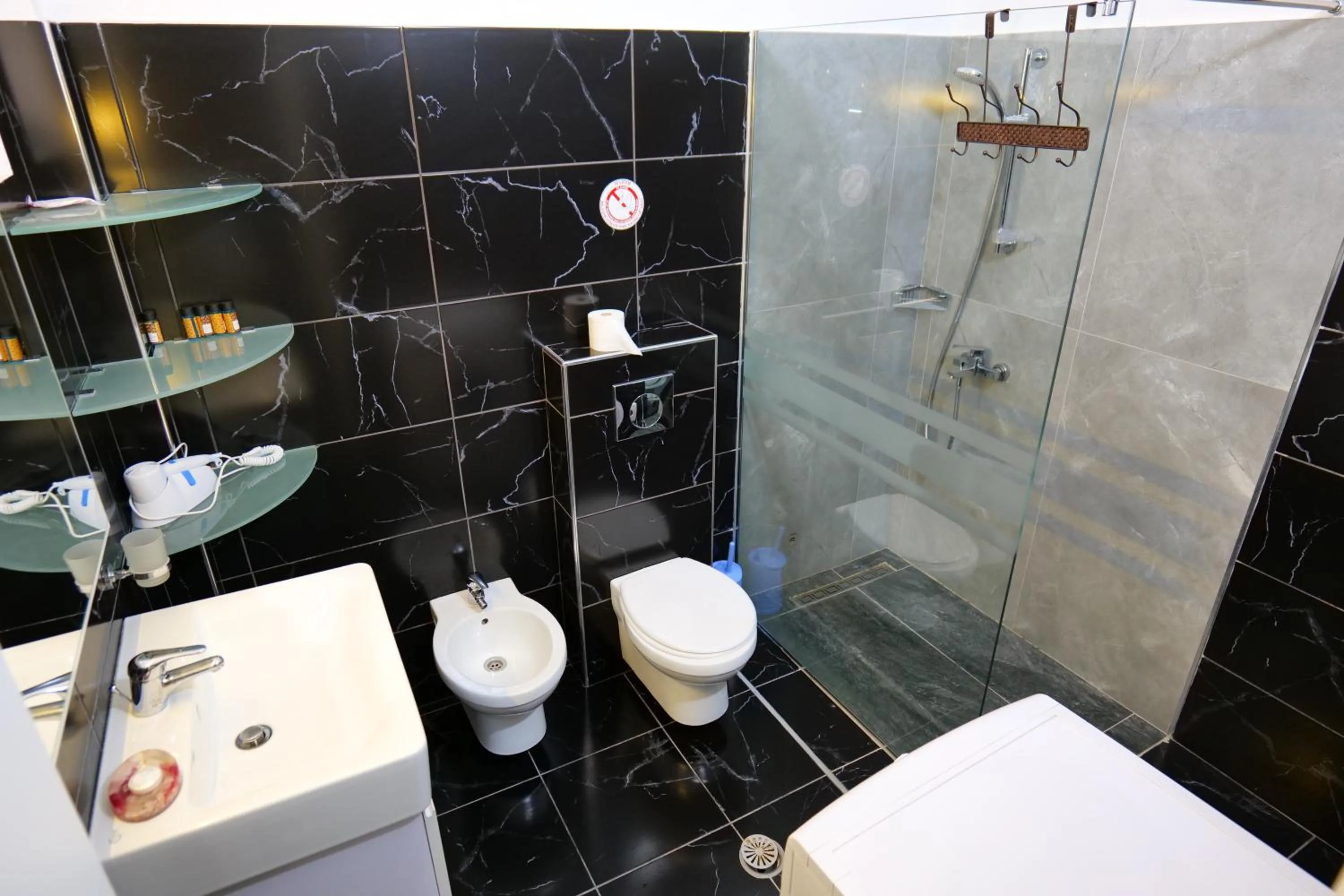 Toilet in Vila Era Beach