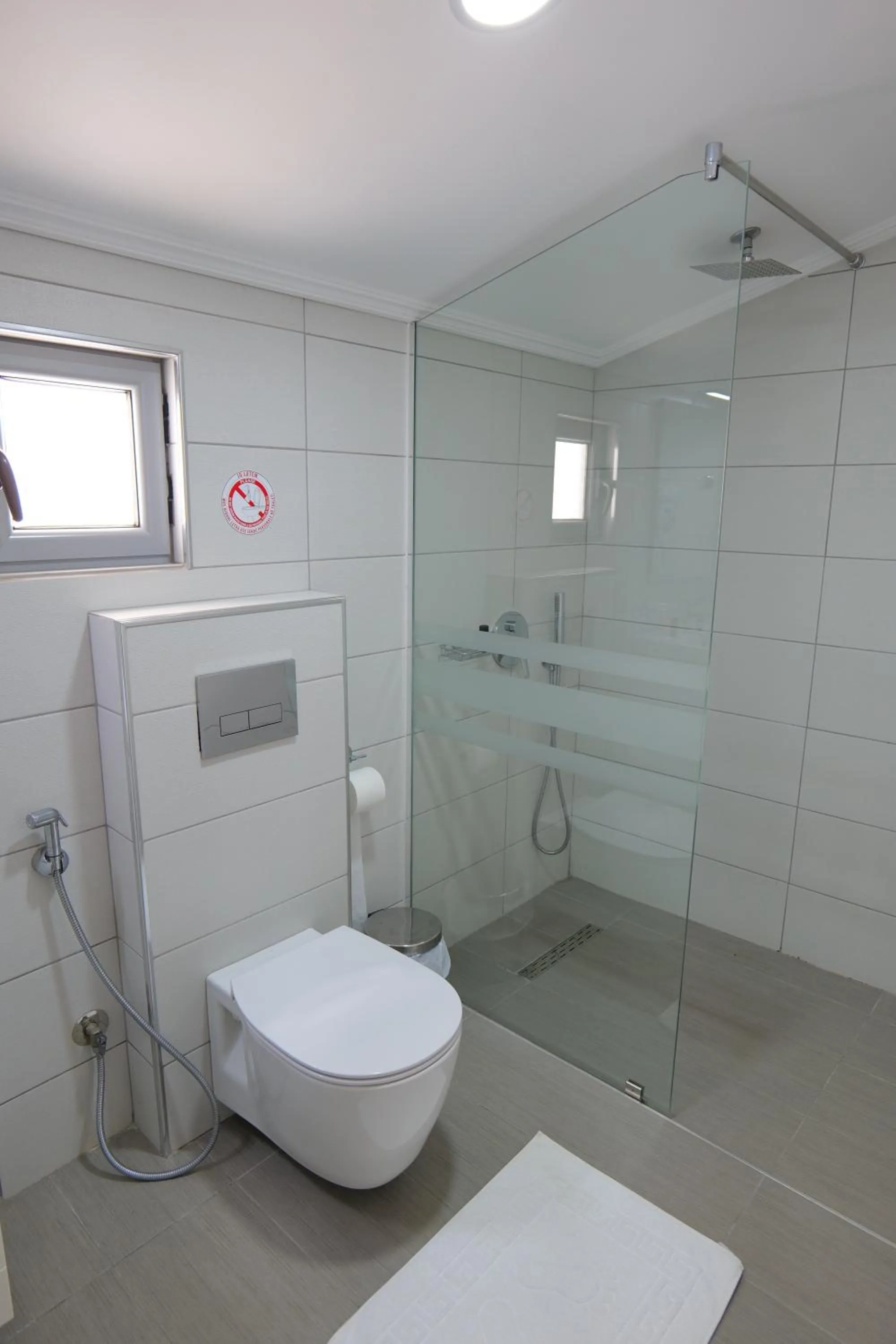 Shower in Vila Era Beach