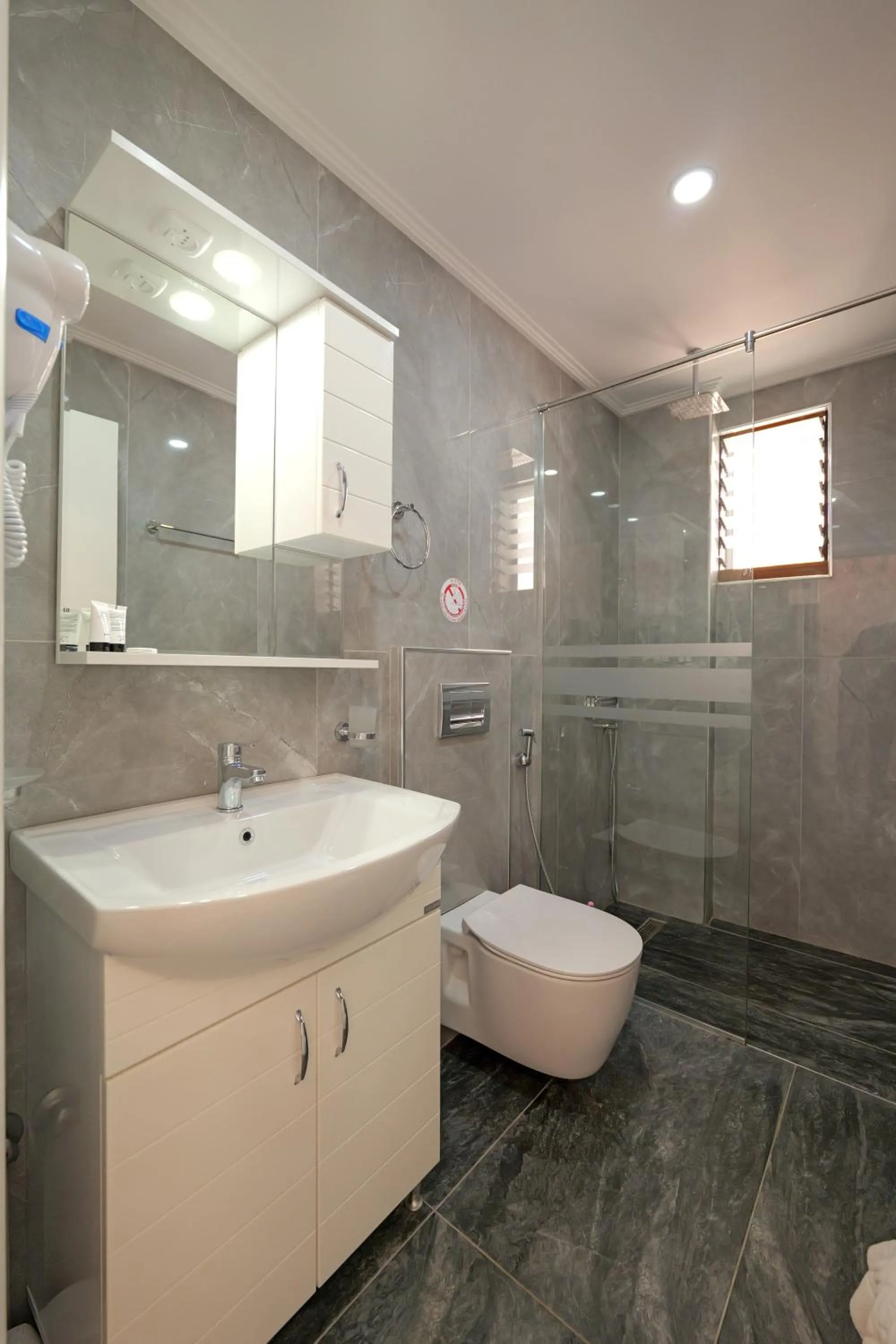 Toilet in Vila Era Beach