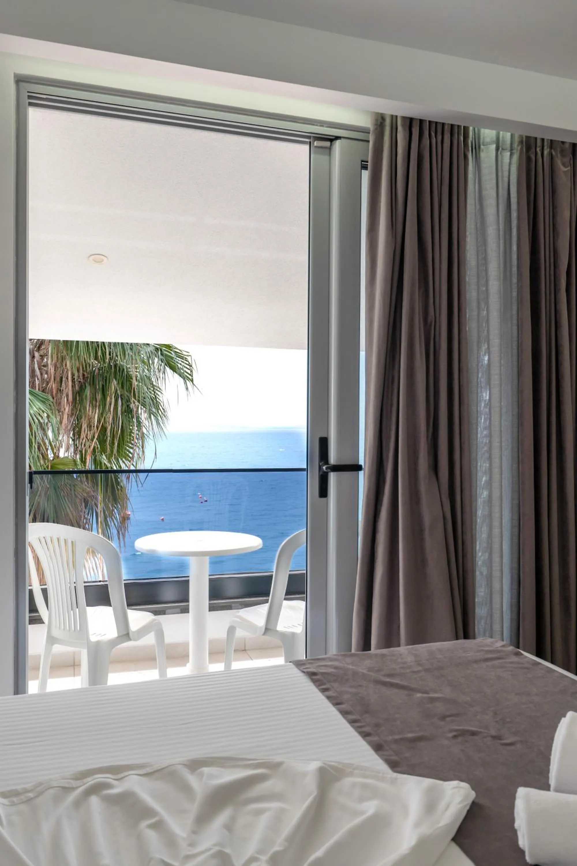 Balcony/Terrace, Bed in Vila Era Beach