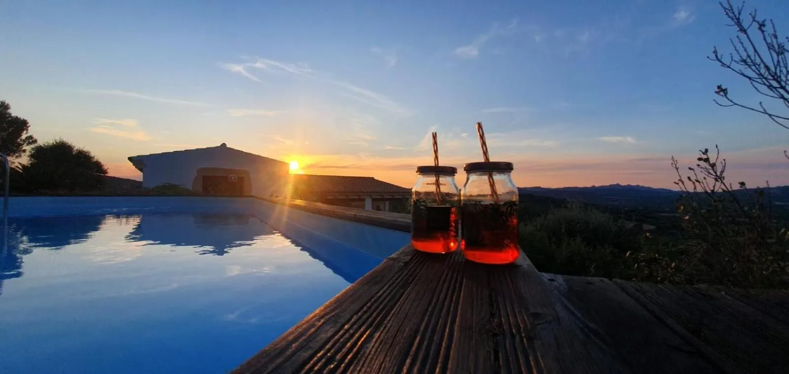 Pool view in Dolce Luna