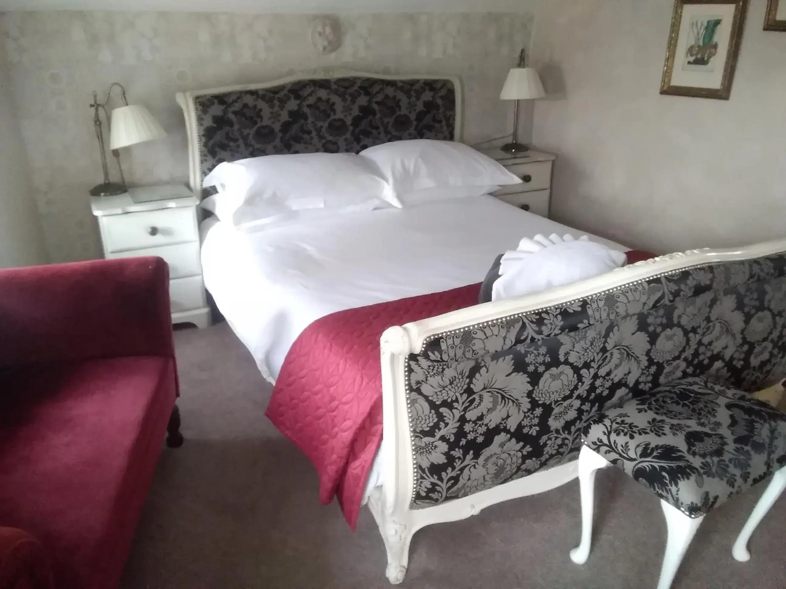 Deluxe Double Room with Shower - single occupancy in Holly Tree B&B Deluxe Double Room with Shower - single occupancy in Holly Tree B&B