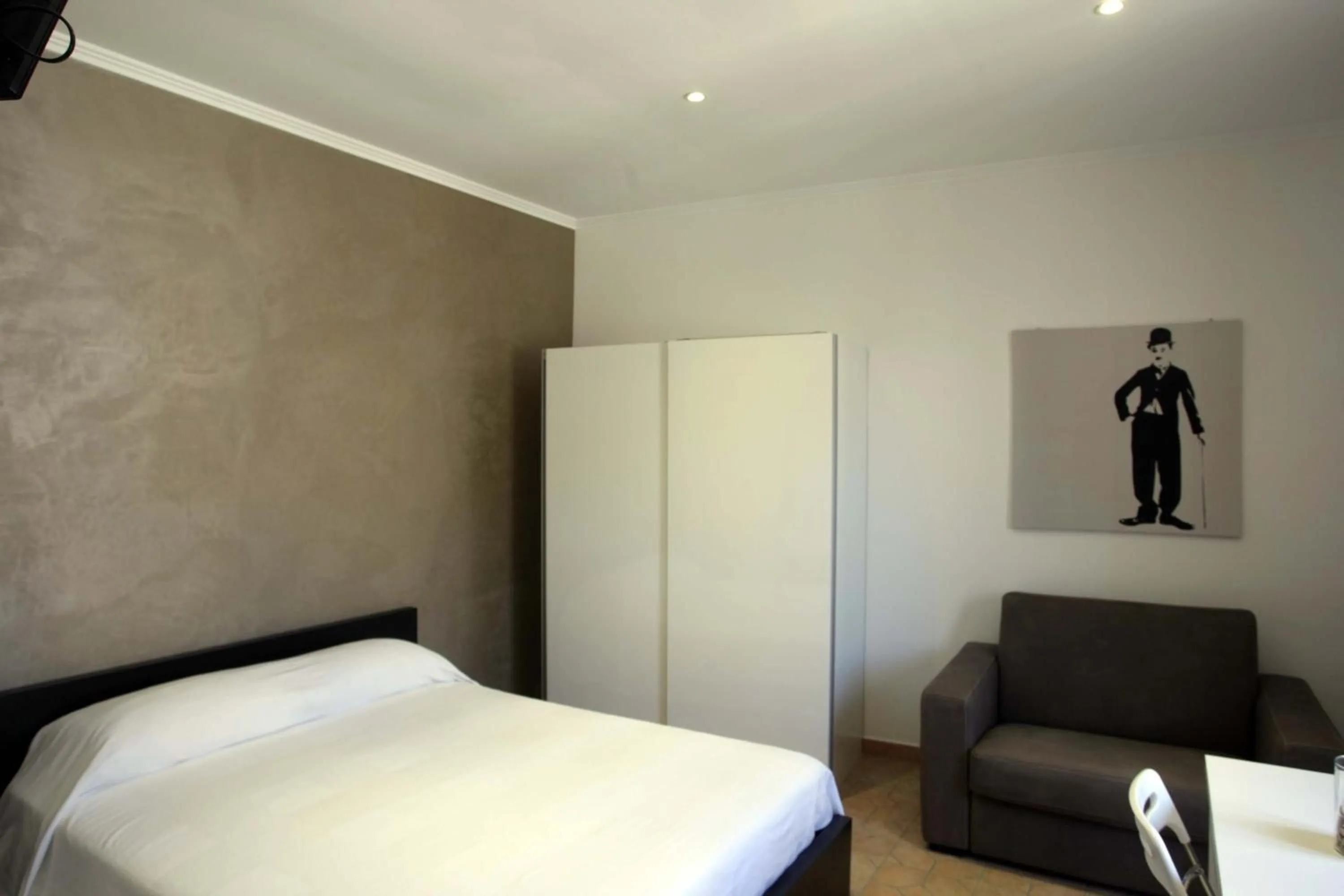 Photo of the whole room, Bed in Dei Meravigli