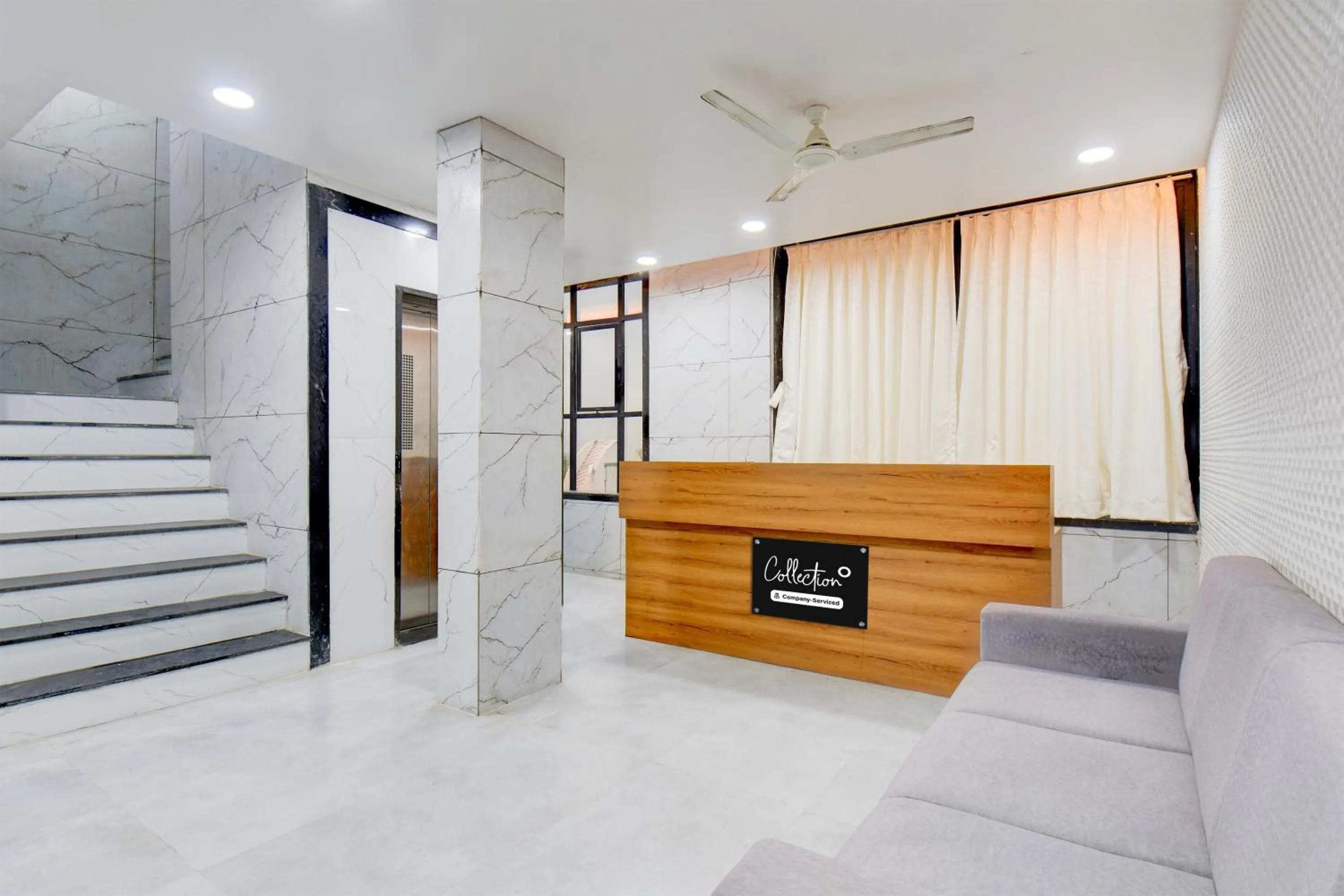 Lobby or reception in Super Collection O Aurangabad Shendra MIDC Formerly Prayag Inn