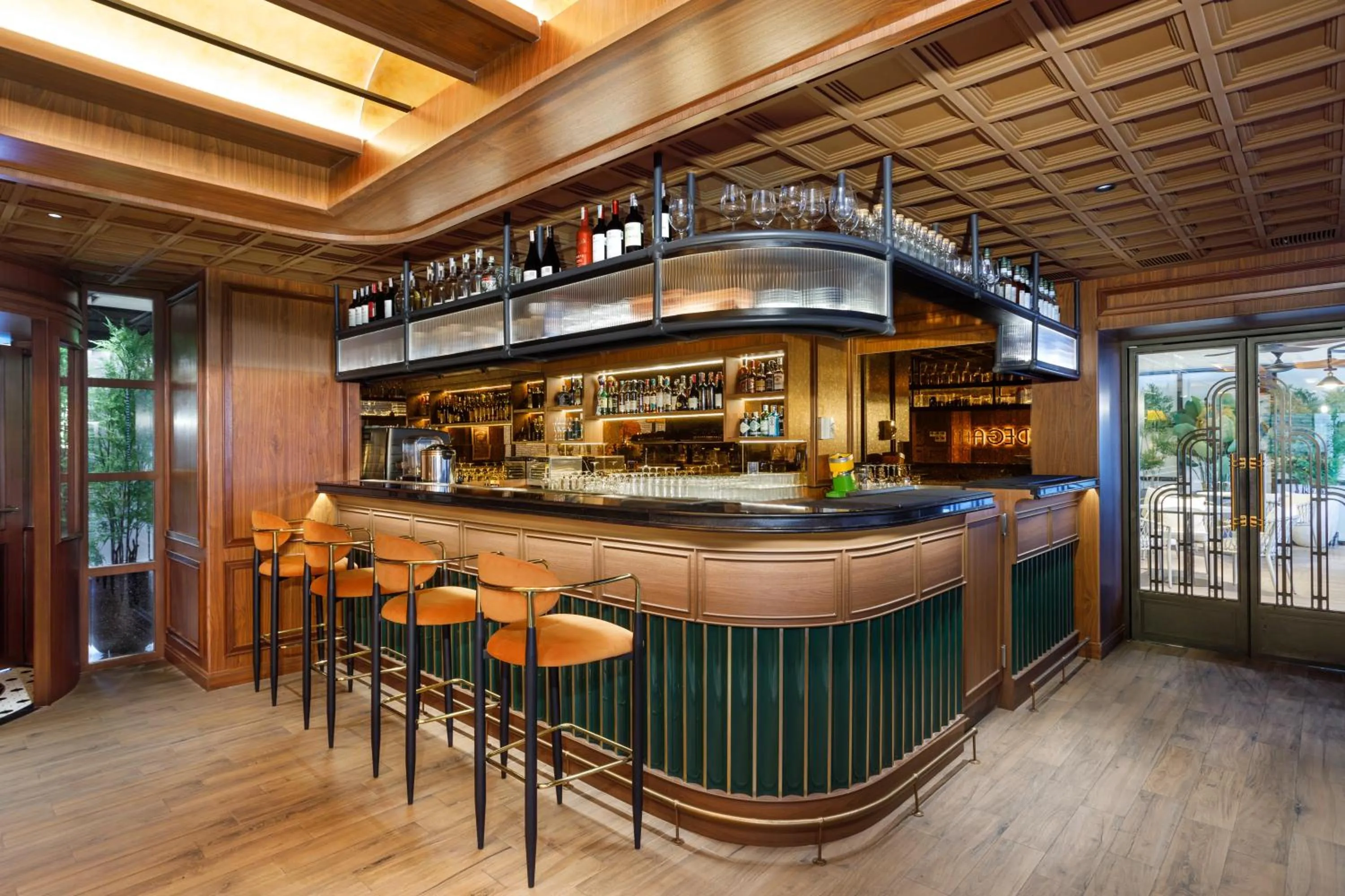 Restaurant/places to eat in Somerset Queen City Semarang