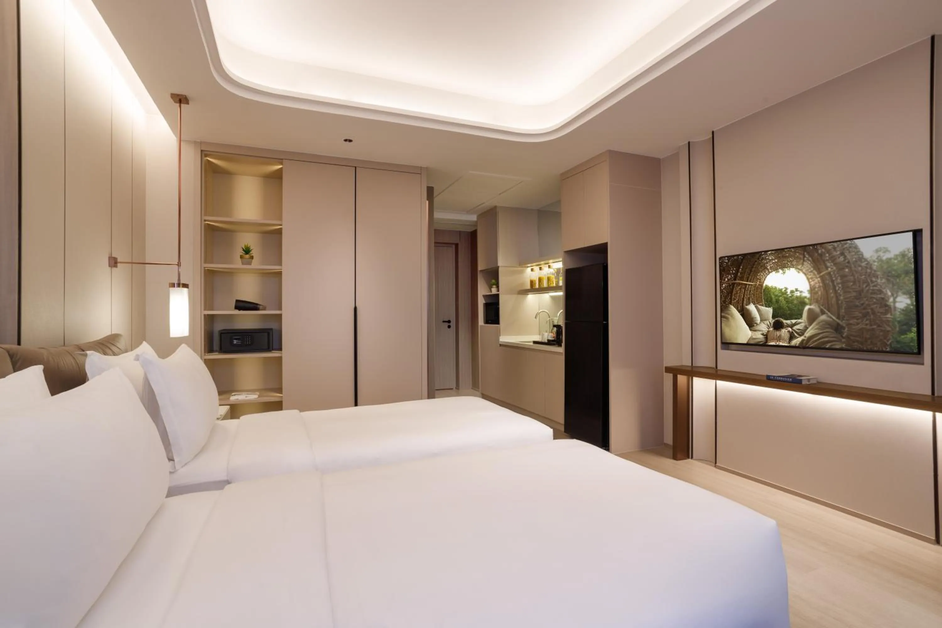 Bed in Somerset Queen City Semarang