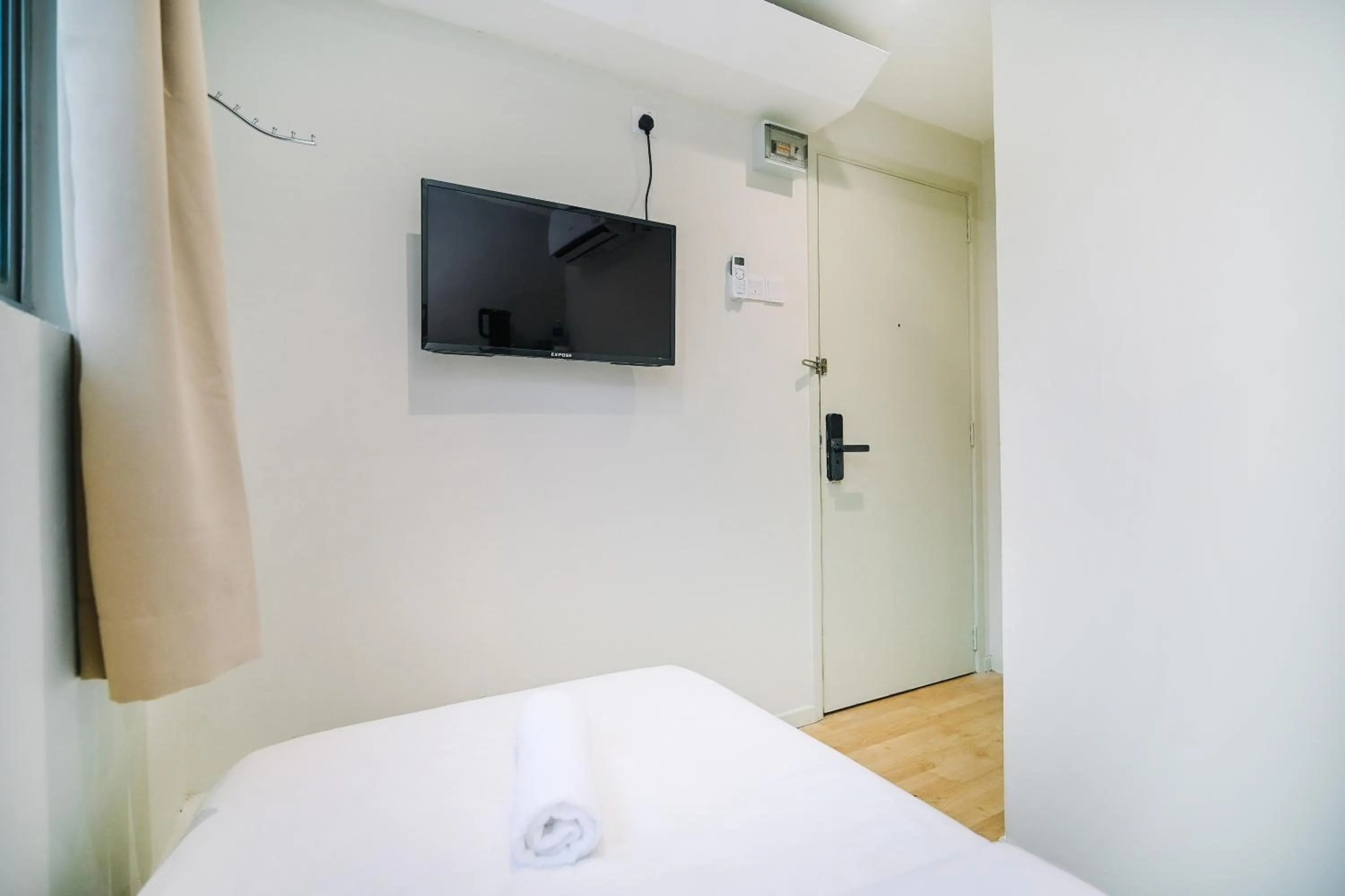 Bed in Swing & Pillows - Sungei Wang Bukit Bintang