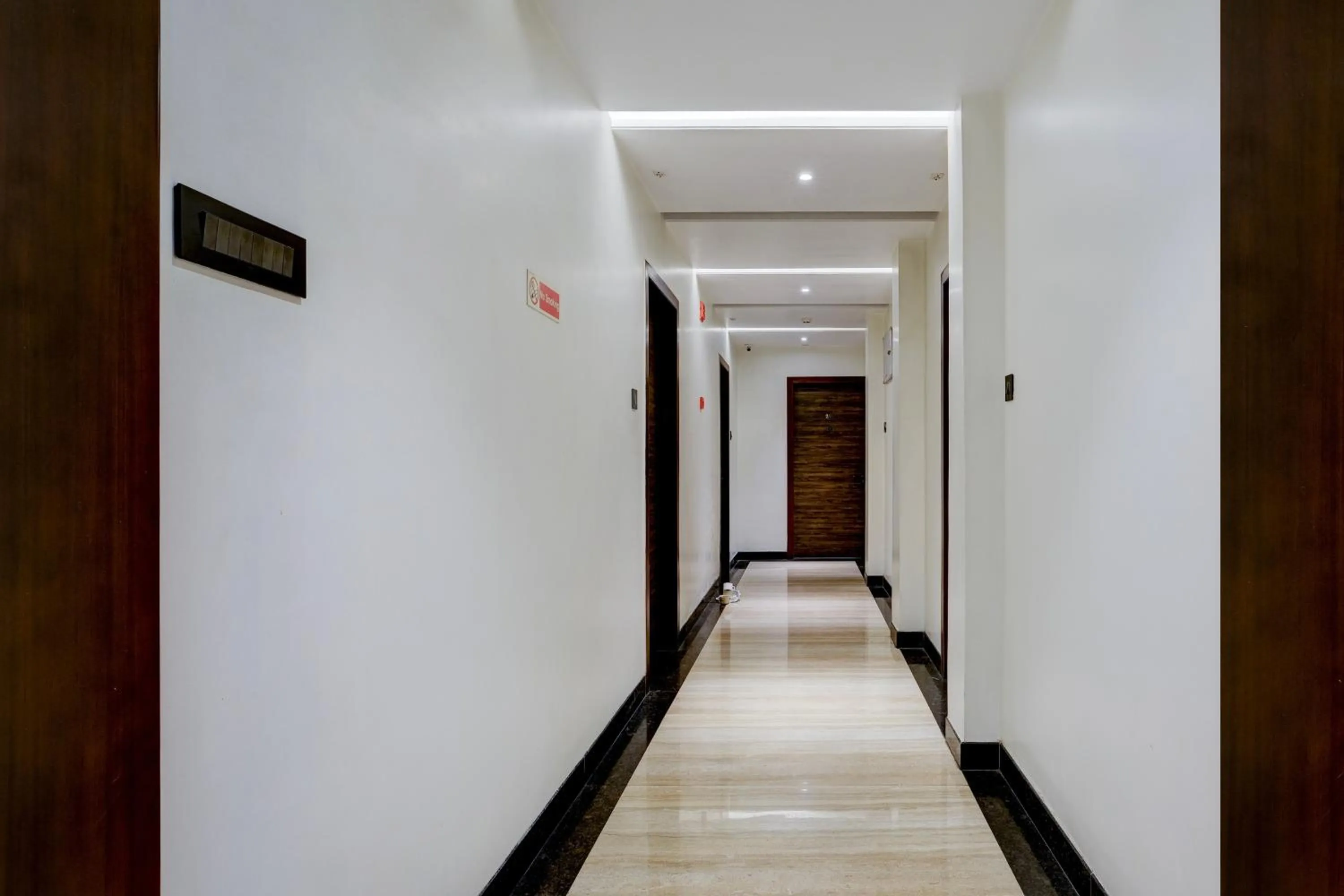 Lobby or reception in Super Townhouse Guwahati Railway Station Formerly Niharika Guest House