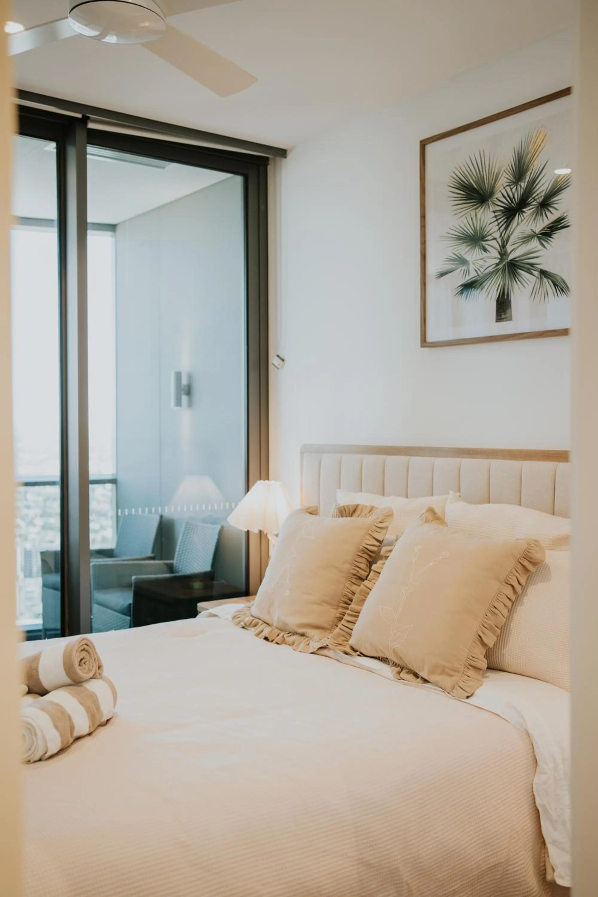 Bed in Nooon Stay QW - Apartments Managed by The NOOON STAY