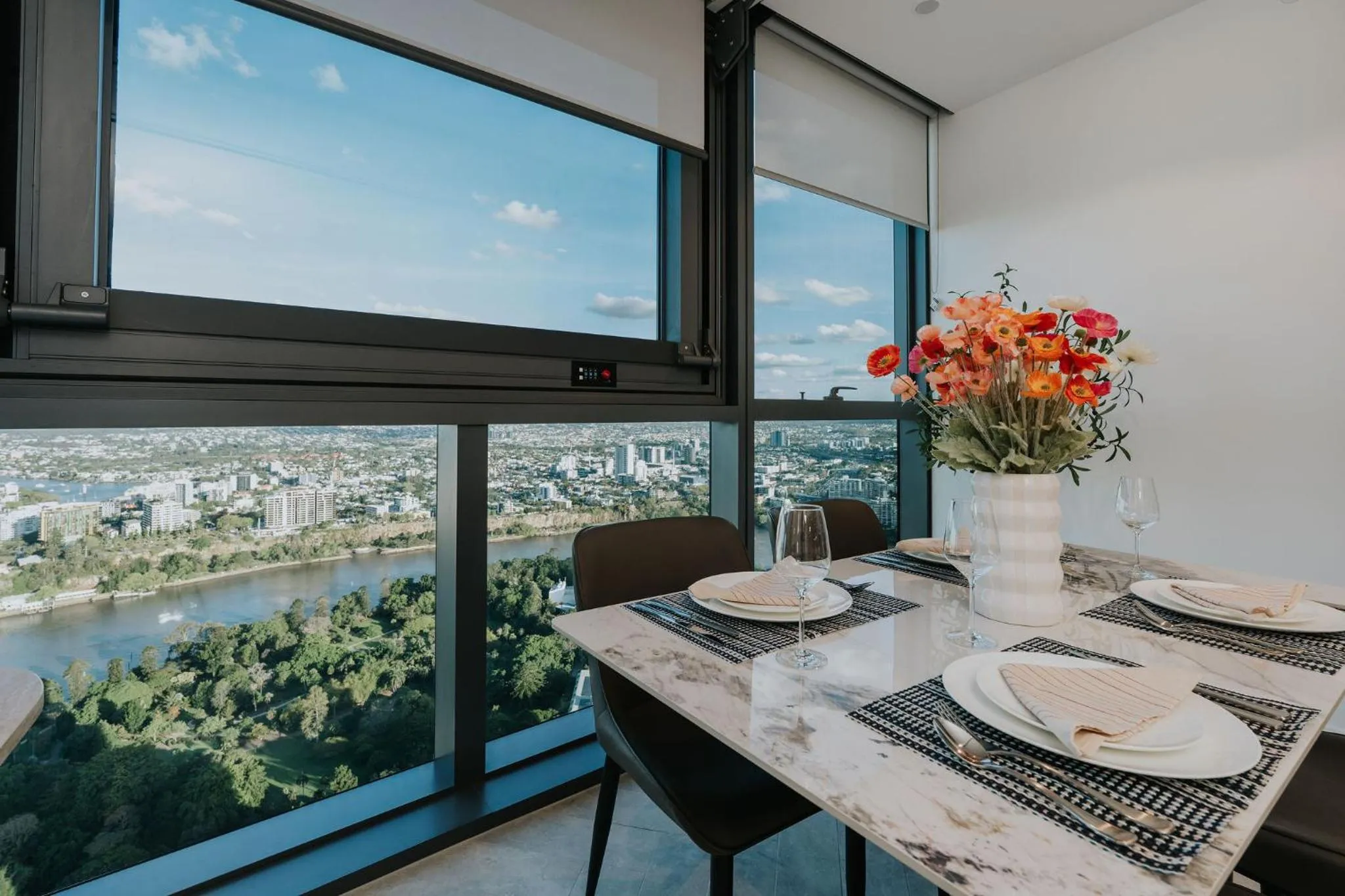 Nooon Stay QW - Apartments Managed by The NOOON STAY