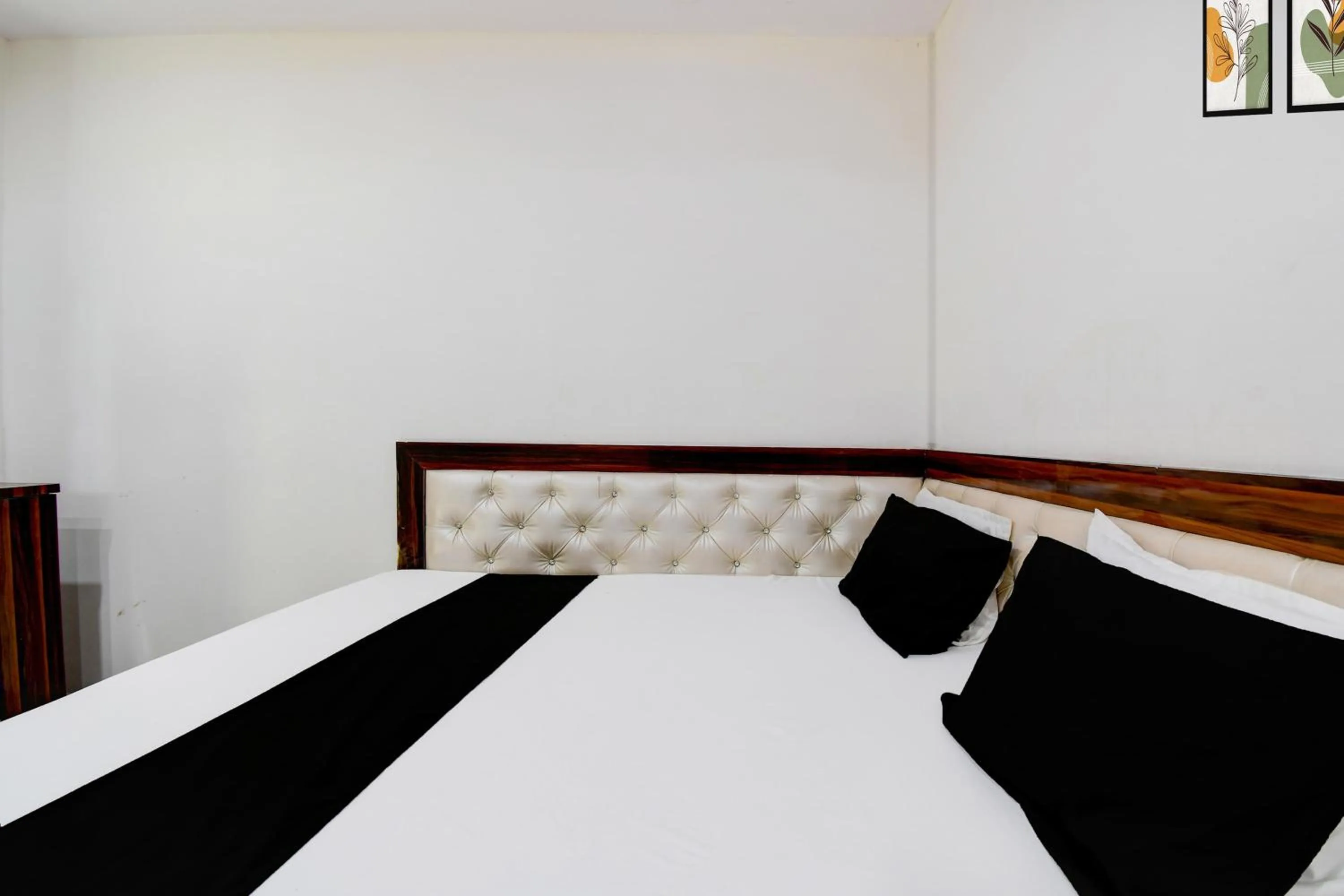 Bedroom, Bed in Super Hotel O Gorakhpur Industrial Area Formerly Shaurya Inn