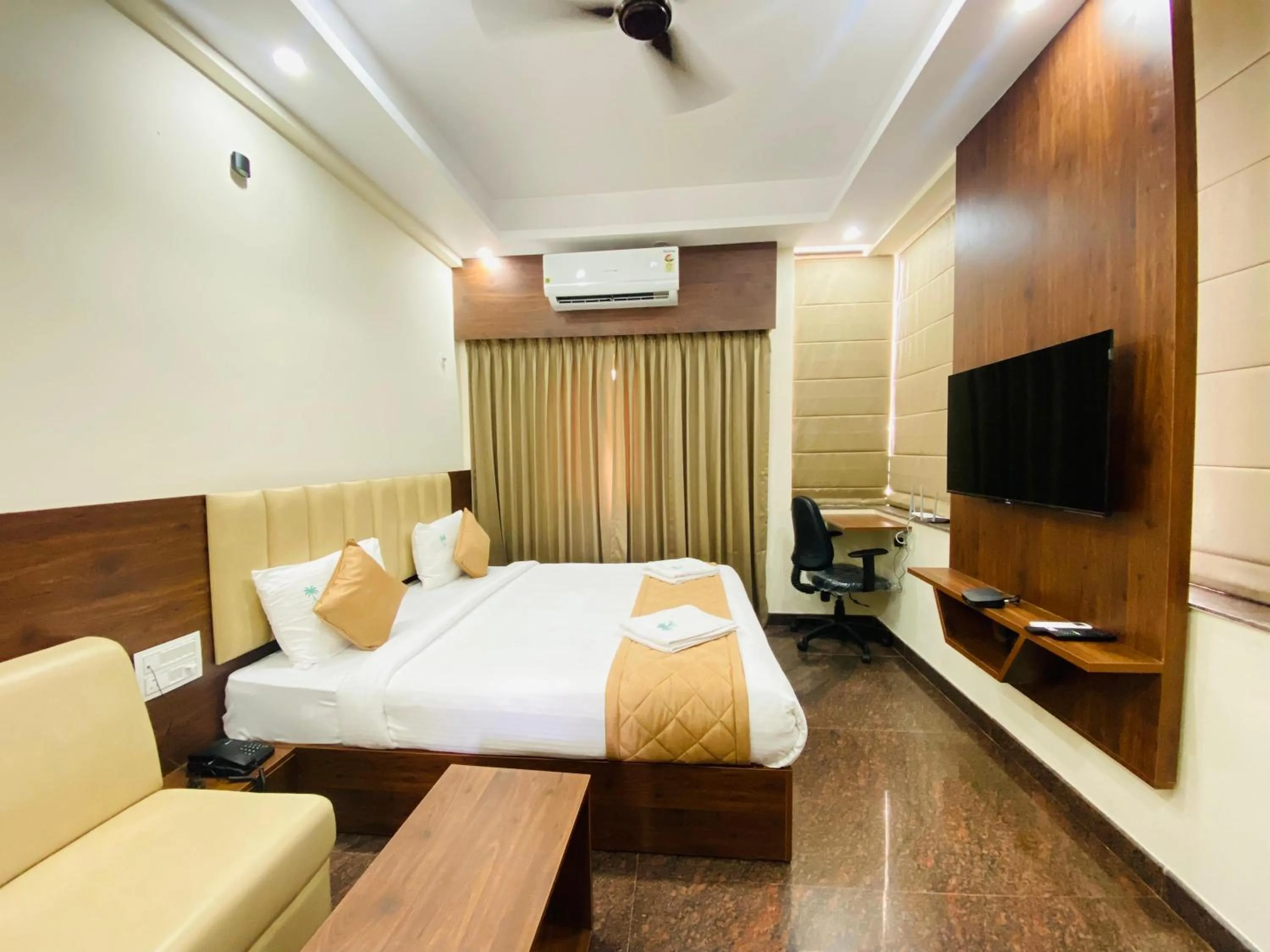 Bed in Hotel Sahara Tree