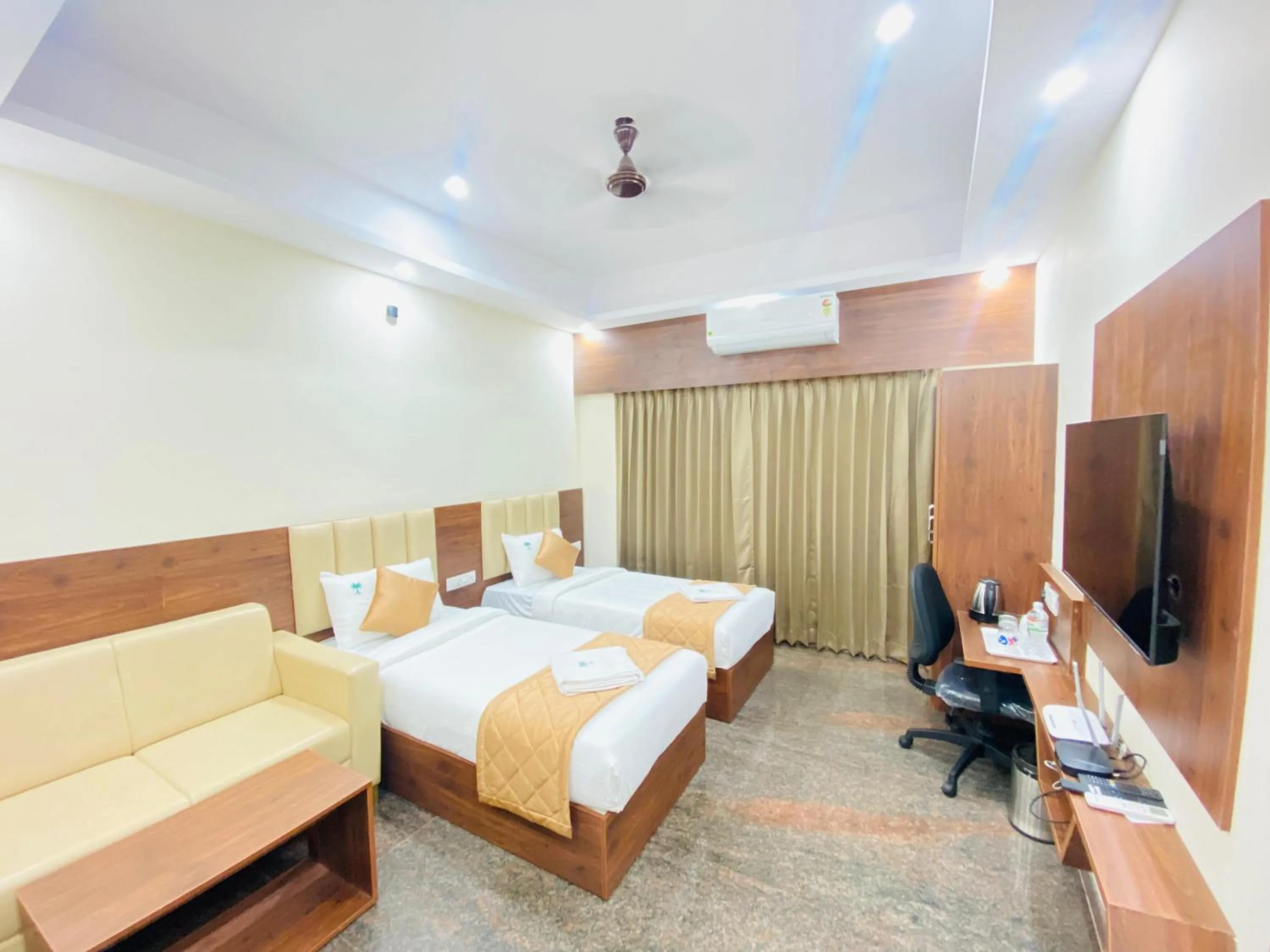 Bed in Hotel Sahara Tree