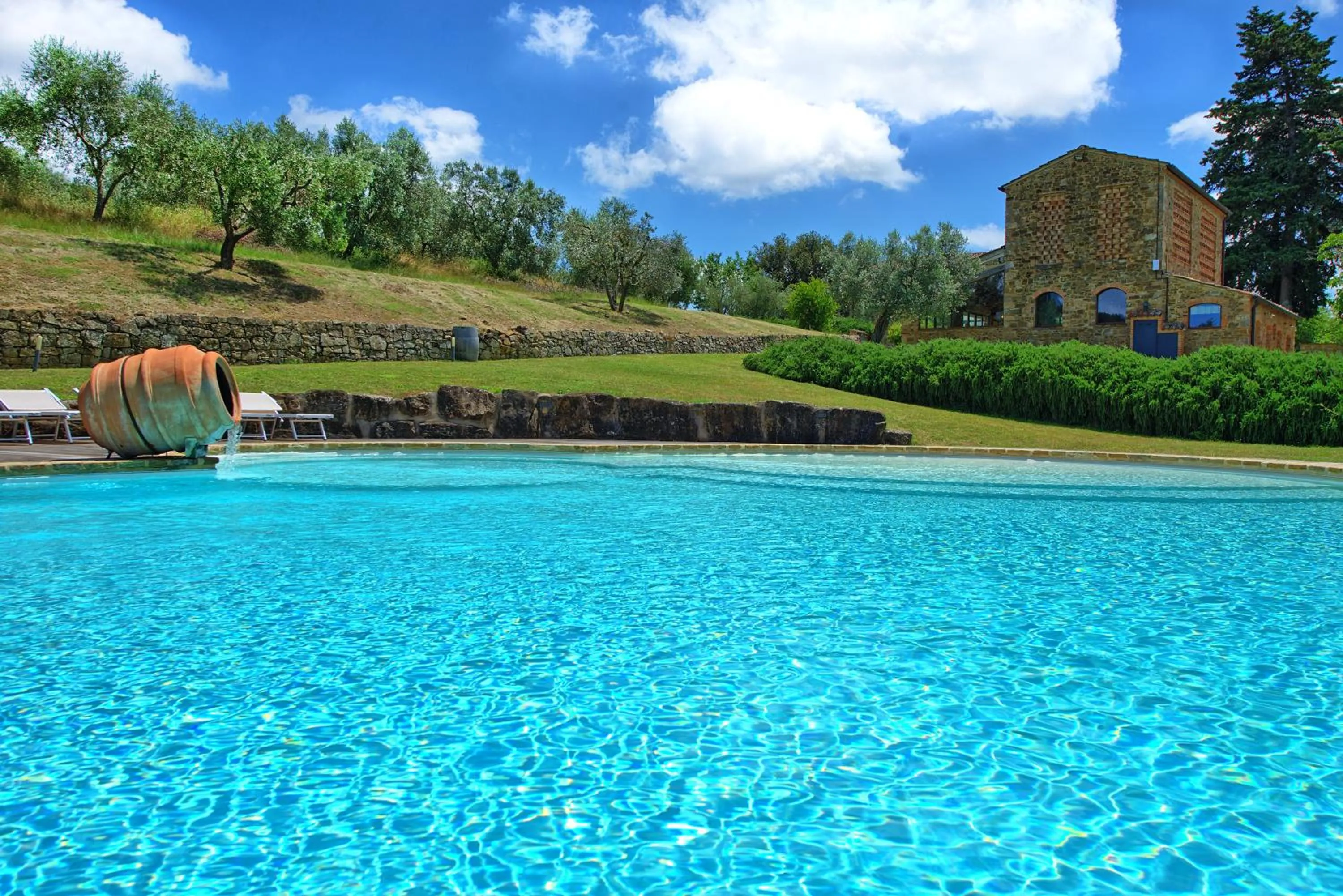 Property building in Villa Ferdinando by PosarelliVillas