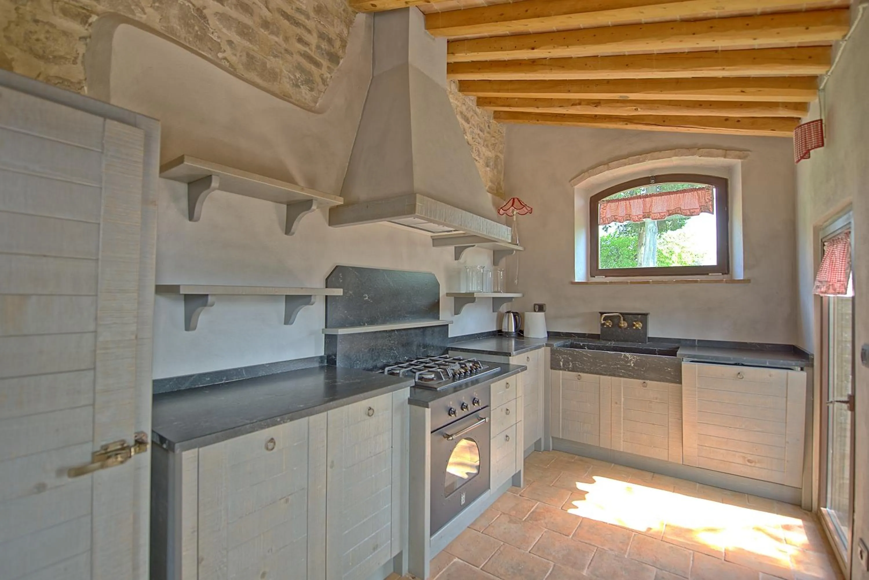 Kitchen or kitchenette in Villa Ferdinando by PosarelliVillas