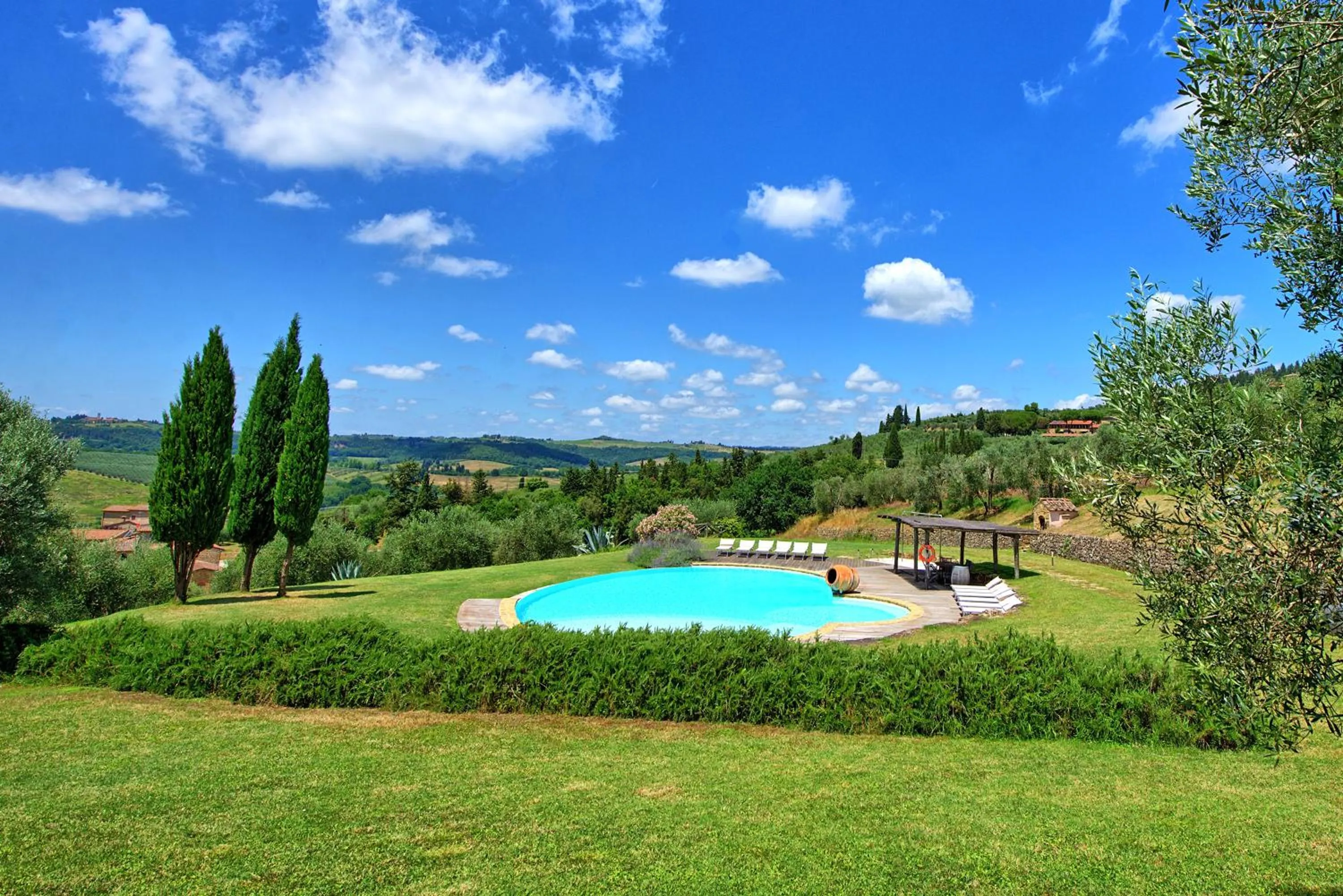 Garden in Villa Ferdinando by PosarelliVillas