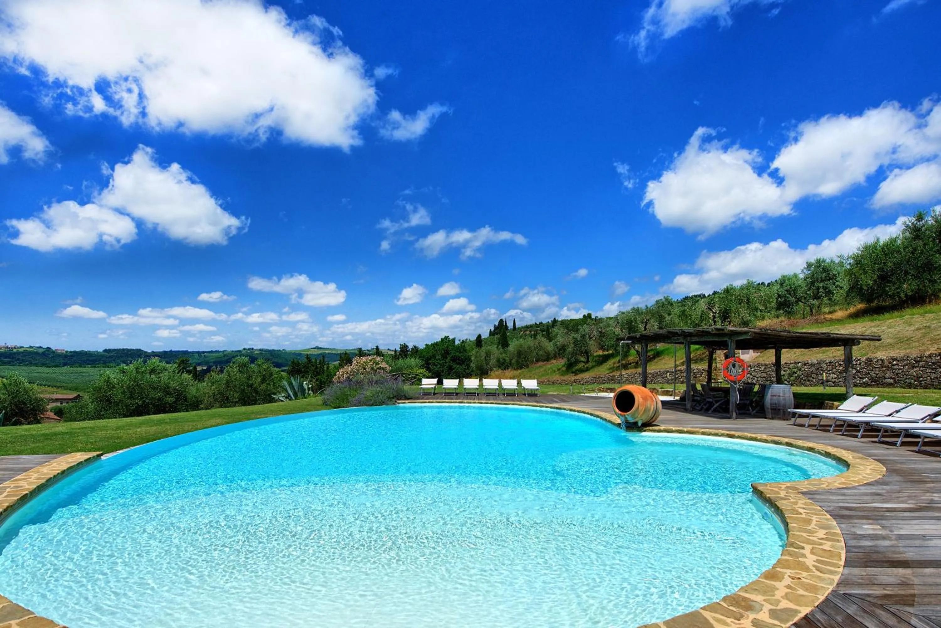 Natural landscape in Villa Ferdinando by PosarelliVillas