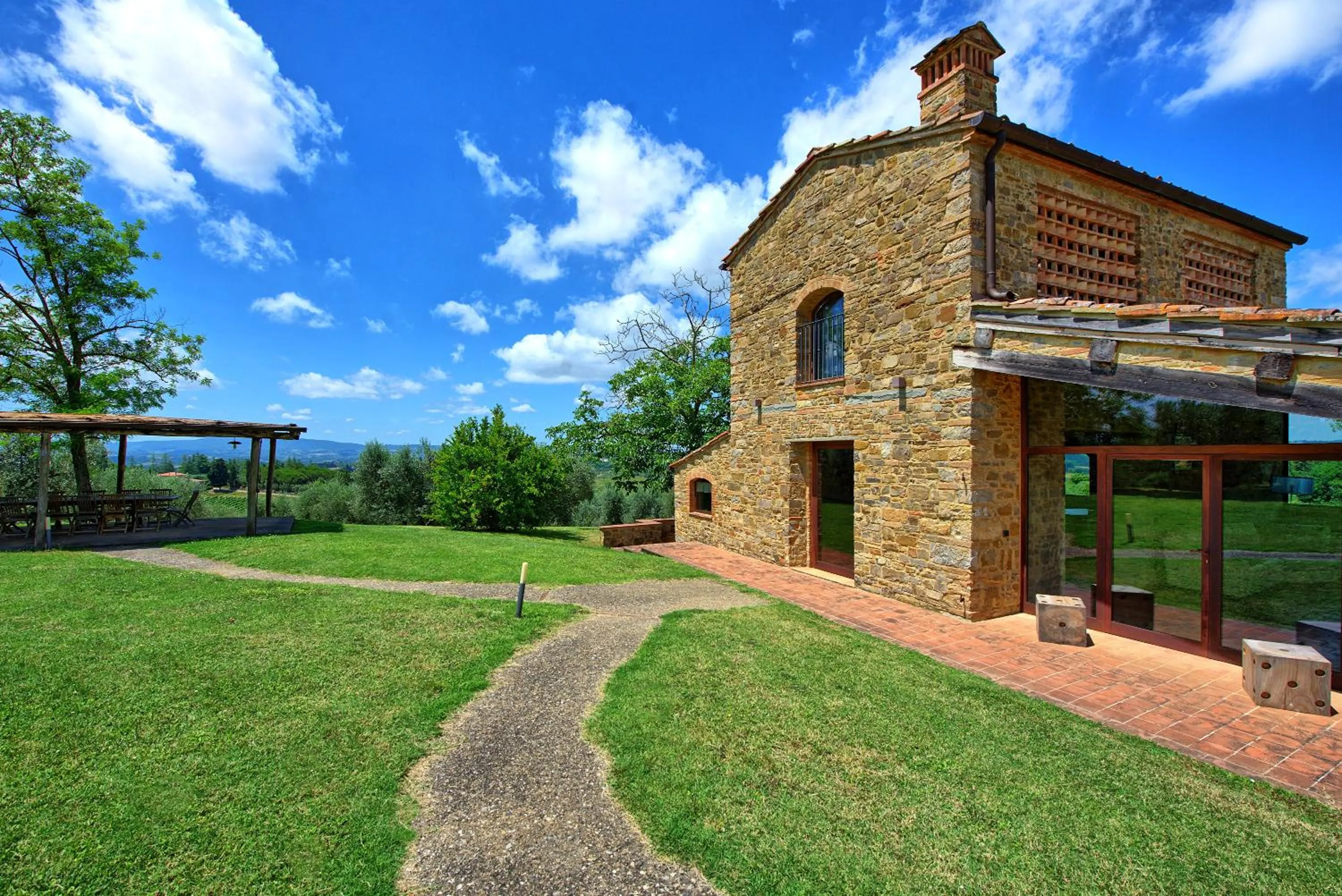 Property building in Villa Ferdinando by PosarelliVillas